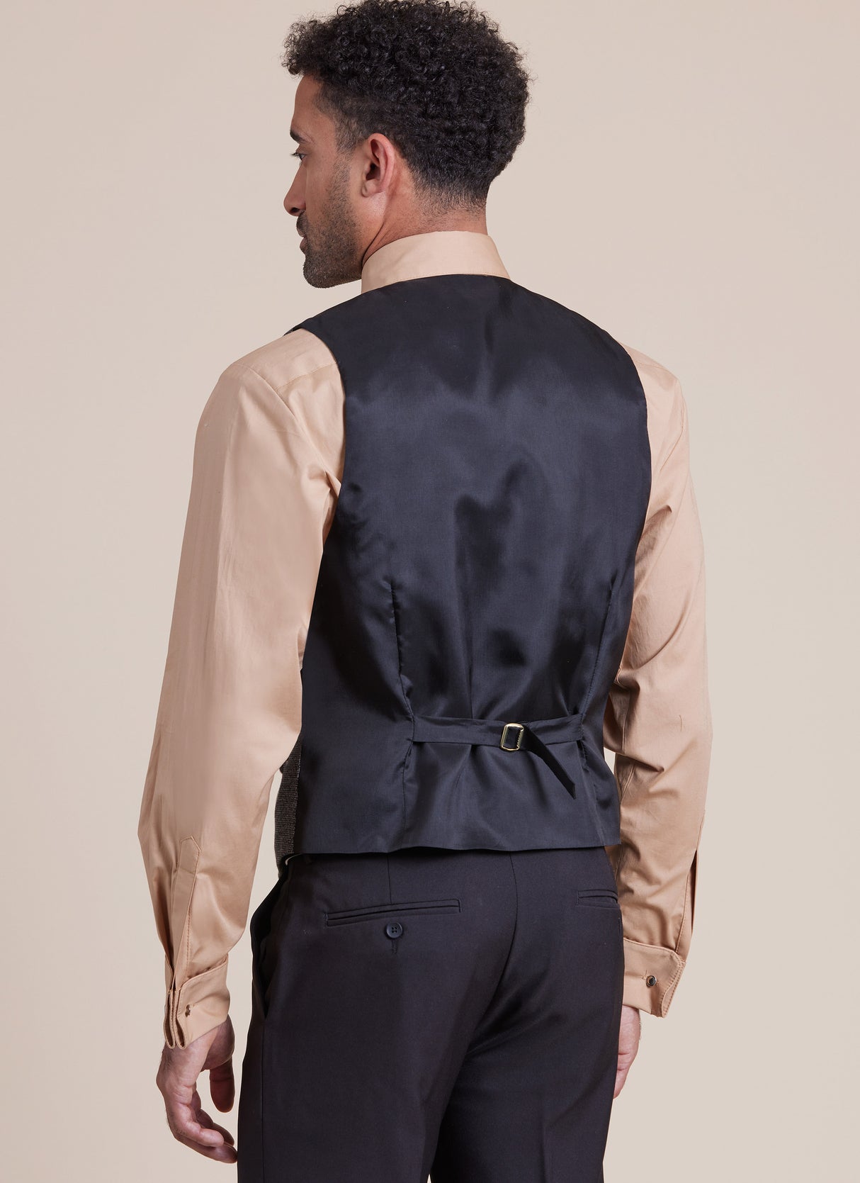 Patron McCall's n°8415 - Gilet, chemise et accessoires pour homme