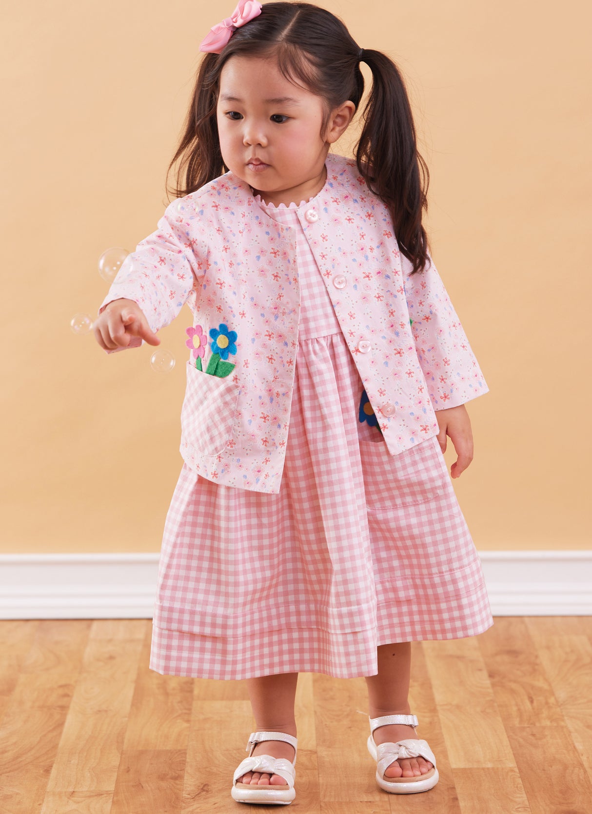 Patron McCall's n°8416 - Robe portefeuille avec variations