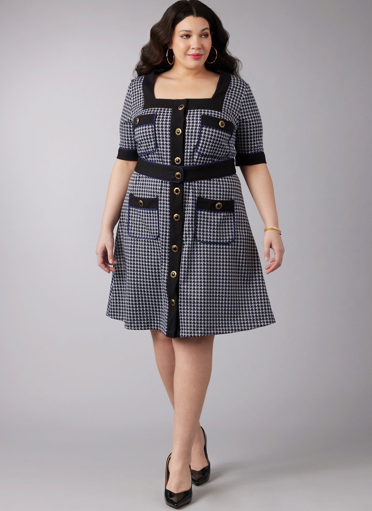 Patron McCall's n°8435 - Robe en maille à encolure carrée