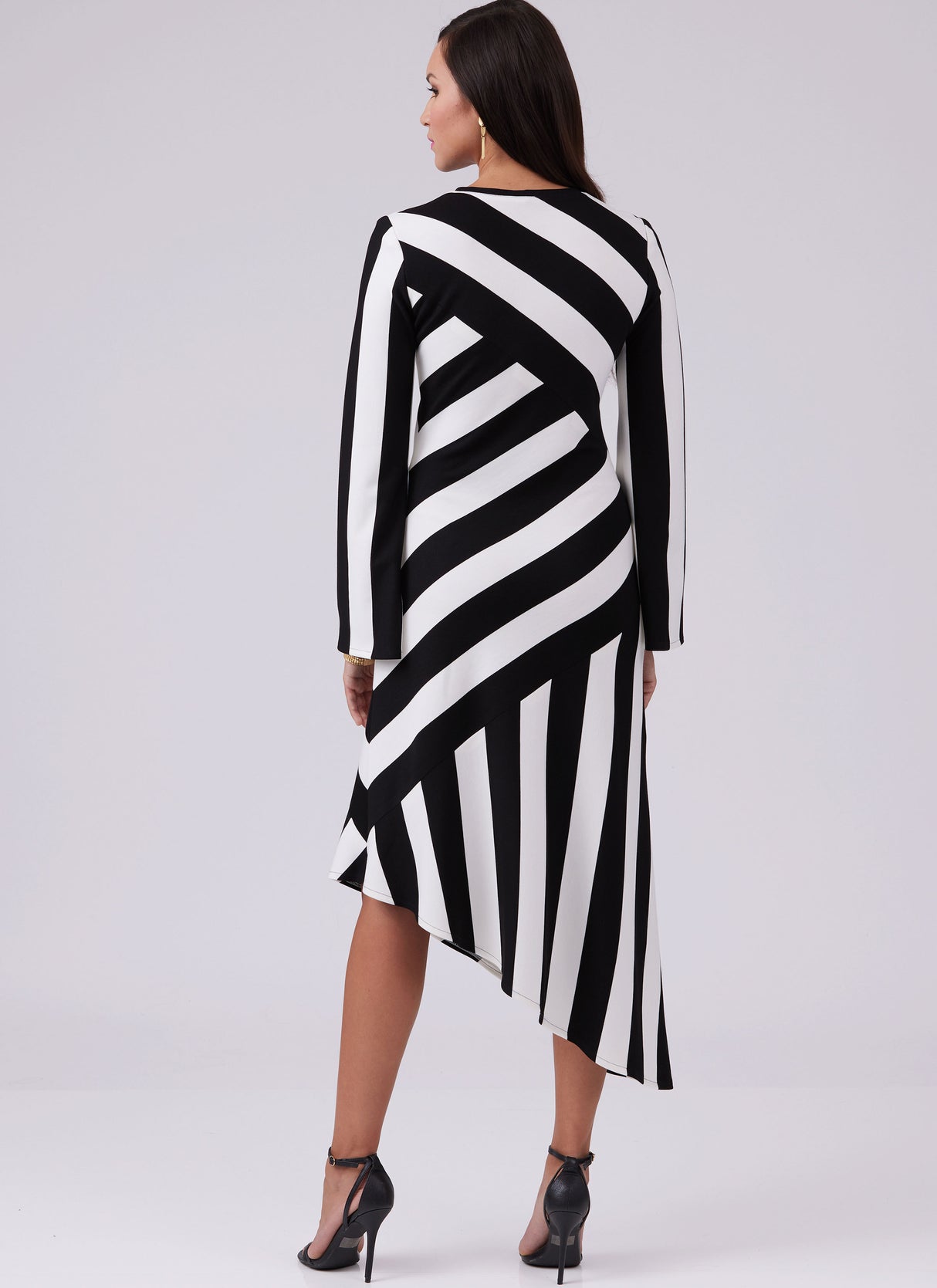 Patron McCall's n°8448 - Robe en tricot