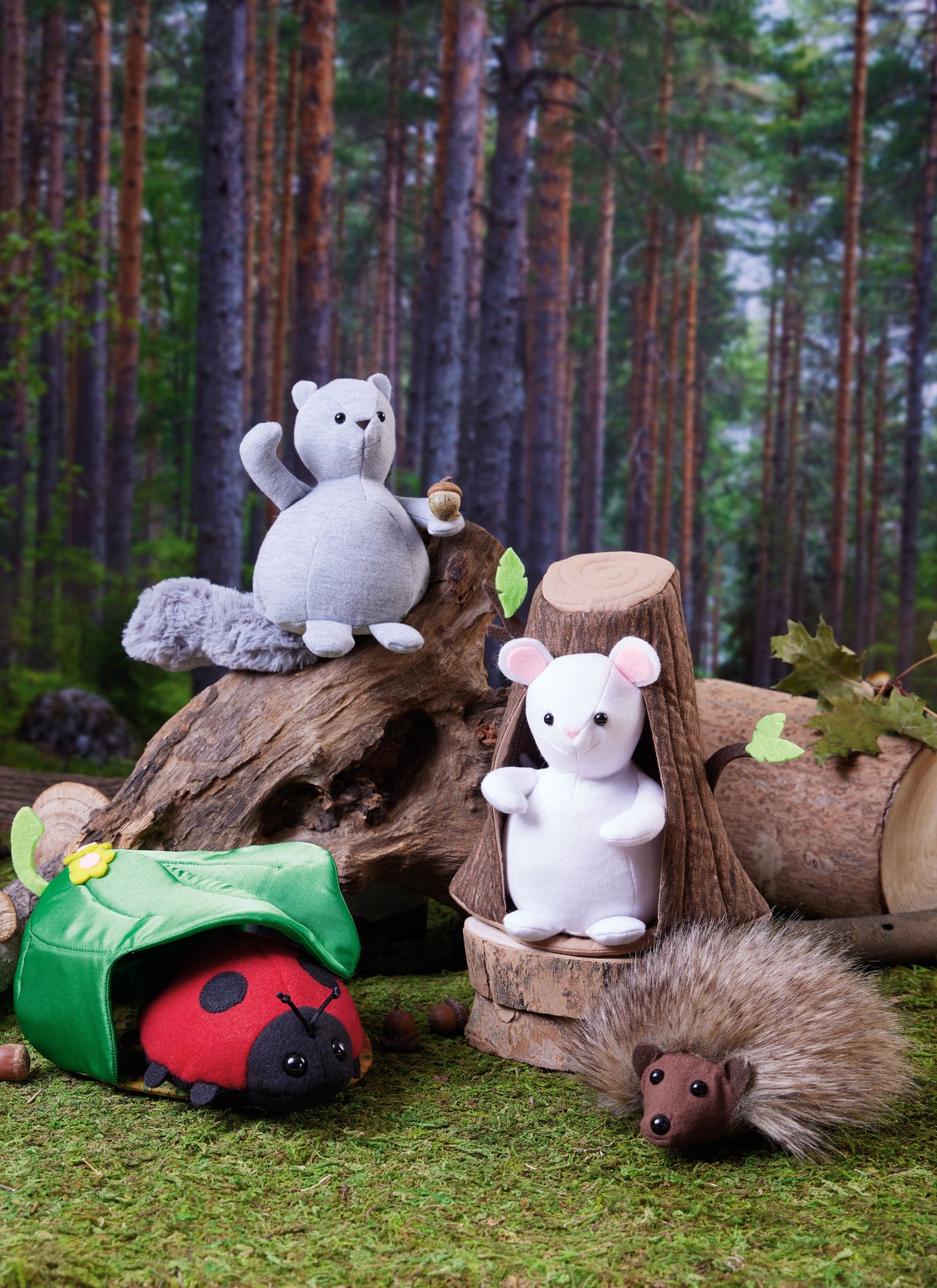 Patron McCall's n°8469 - Animaux en peluche et leurs maisons