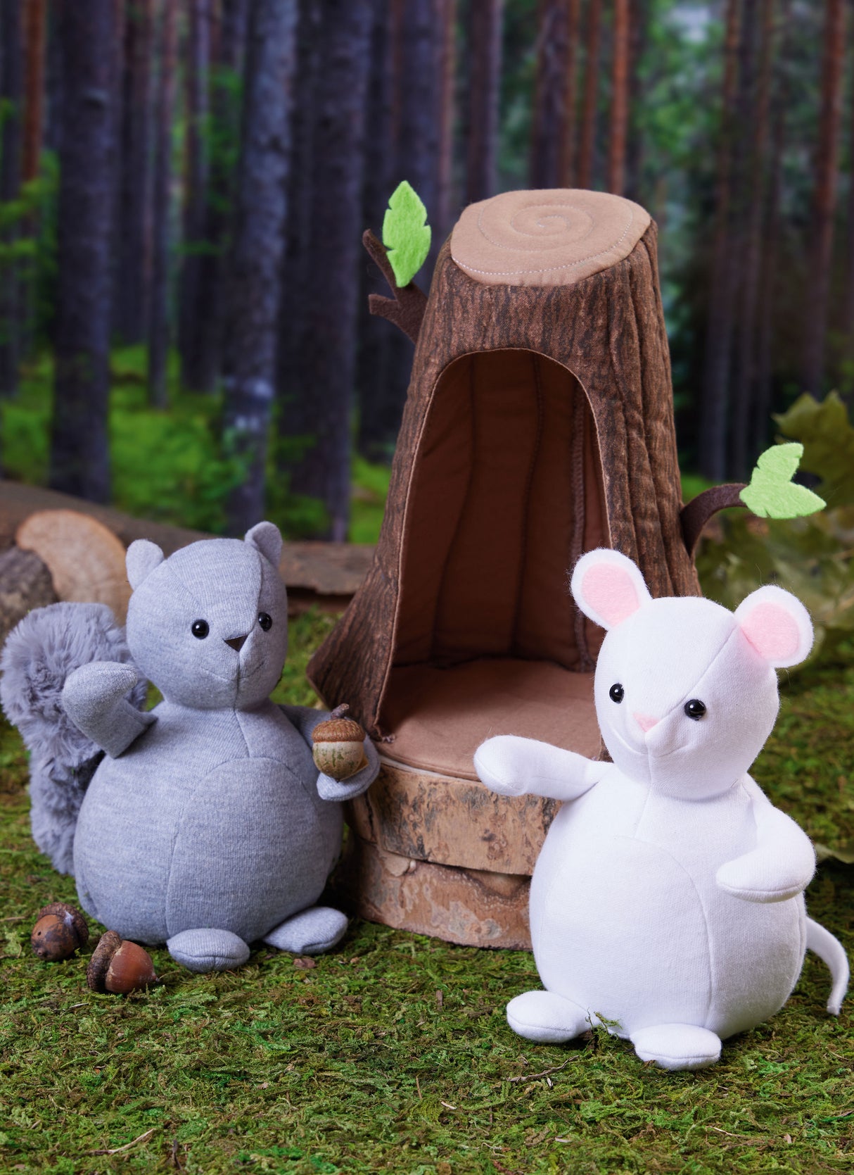 Patron McCall's n°8469 - Animaux en peluche et leurs maisons