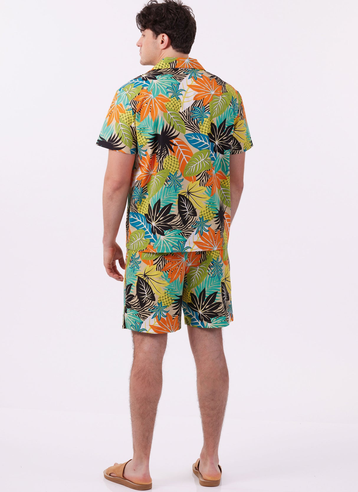 Patron McCall's n°8486 - Chemises et shorts pour hommes