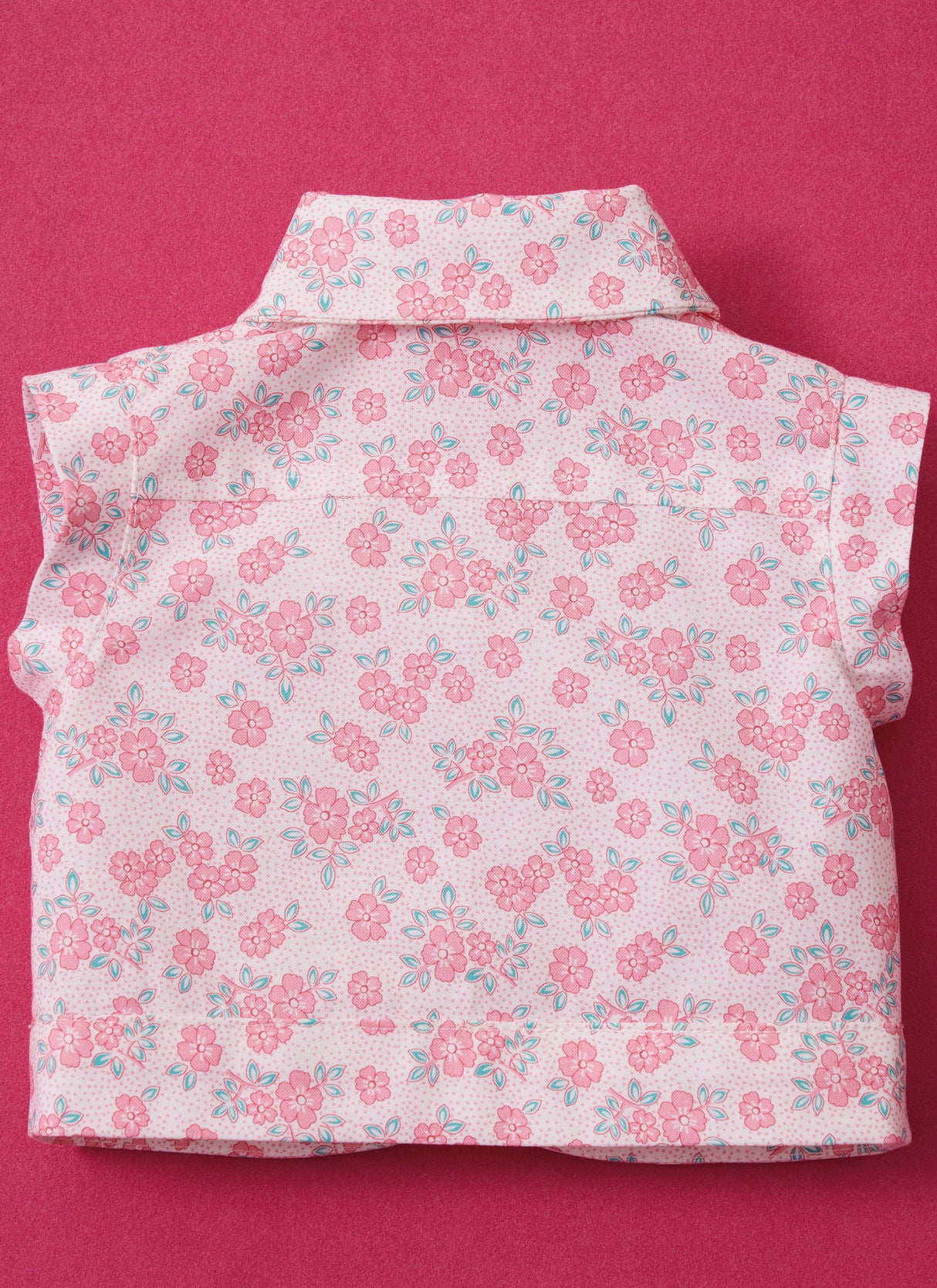 Patron McCall's n°8487 - Ensemble pour bébés : gilet, veste et salopette