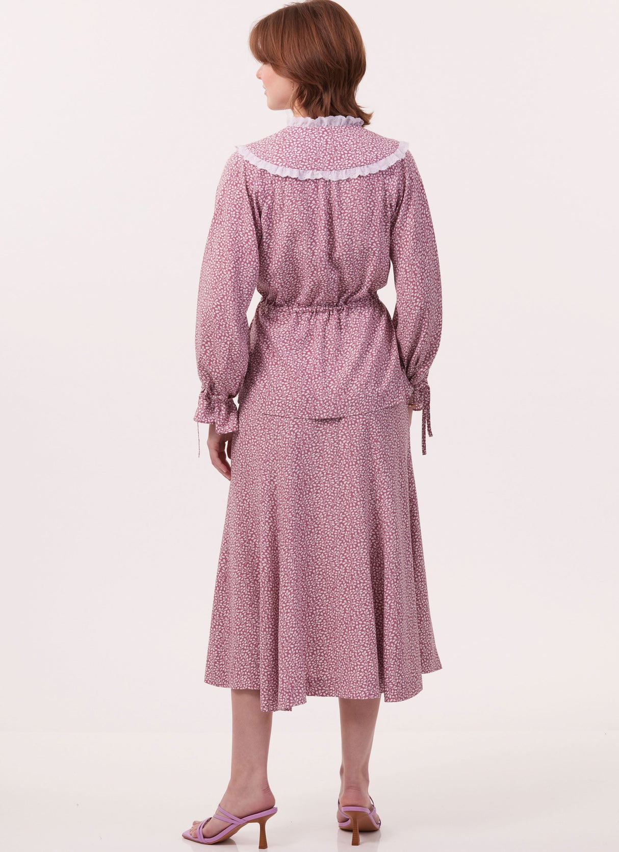 Patron McCall's n°8490 - Hauts et jupes vintage pour femmes