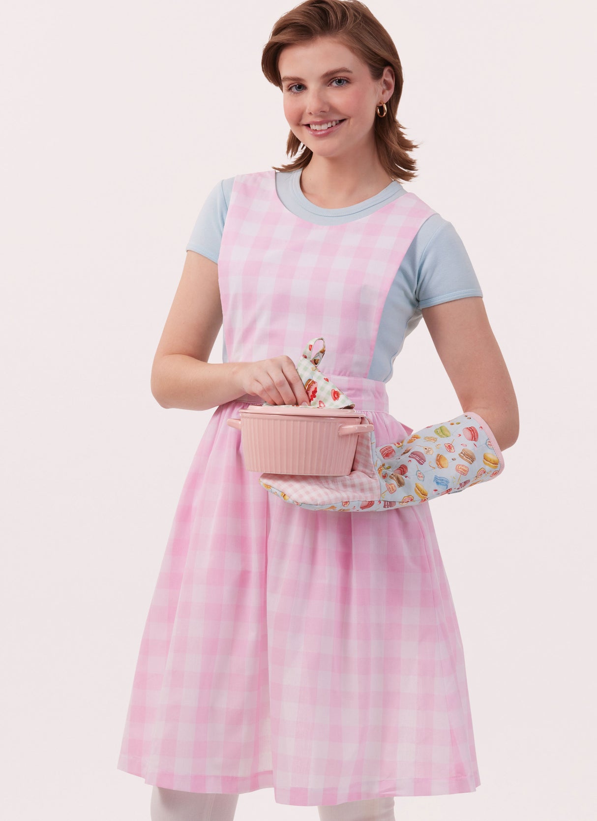 Patron McCall's n°8494 - Tablier et accessoires de cuisine pour femmes