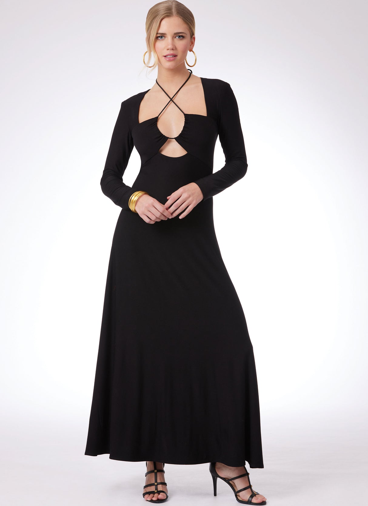 Patron McCall's n°8505 - Robe en maille avec détail découpé