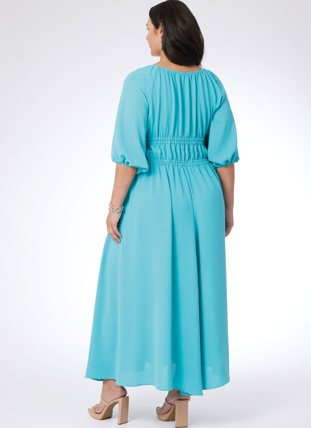 Patron McCall's n°8507 - Robes féminines élégantes