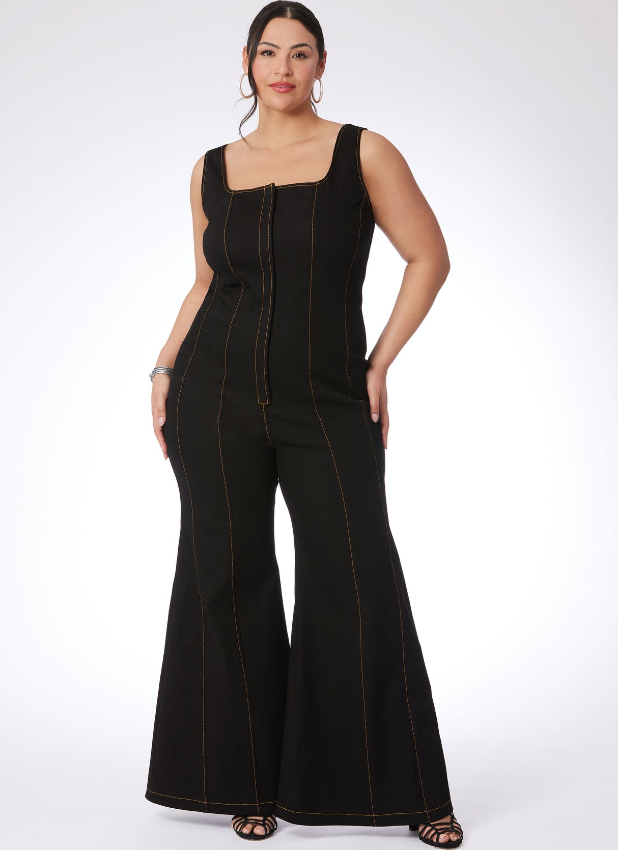 Patron McCall's n°8514 - Barboteuse et combinaisons style corset