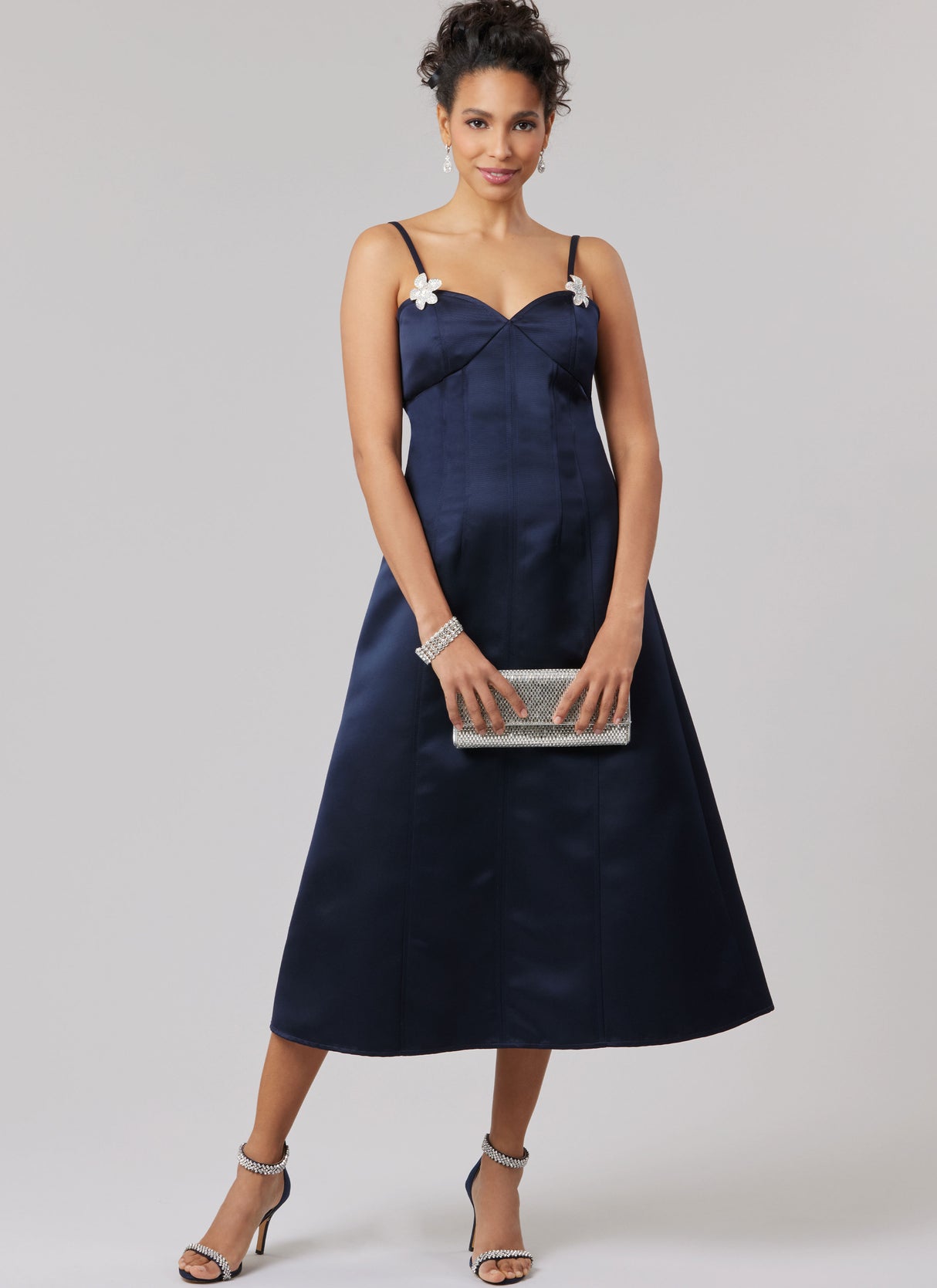 Patron McCall's n°8577 - Robe à épaules tombantes