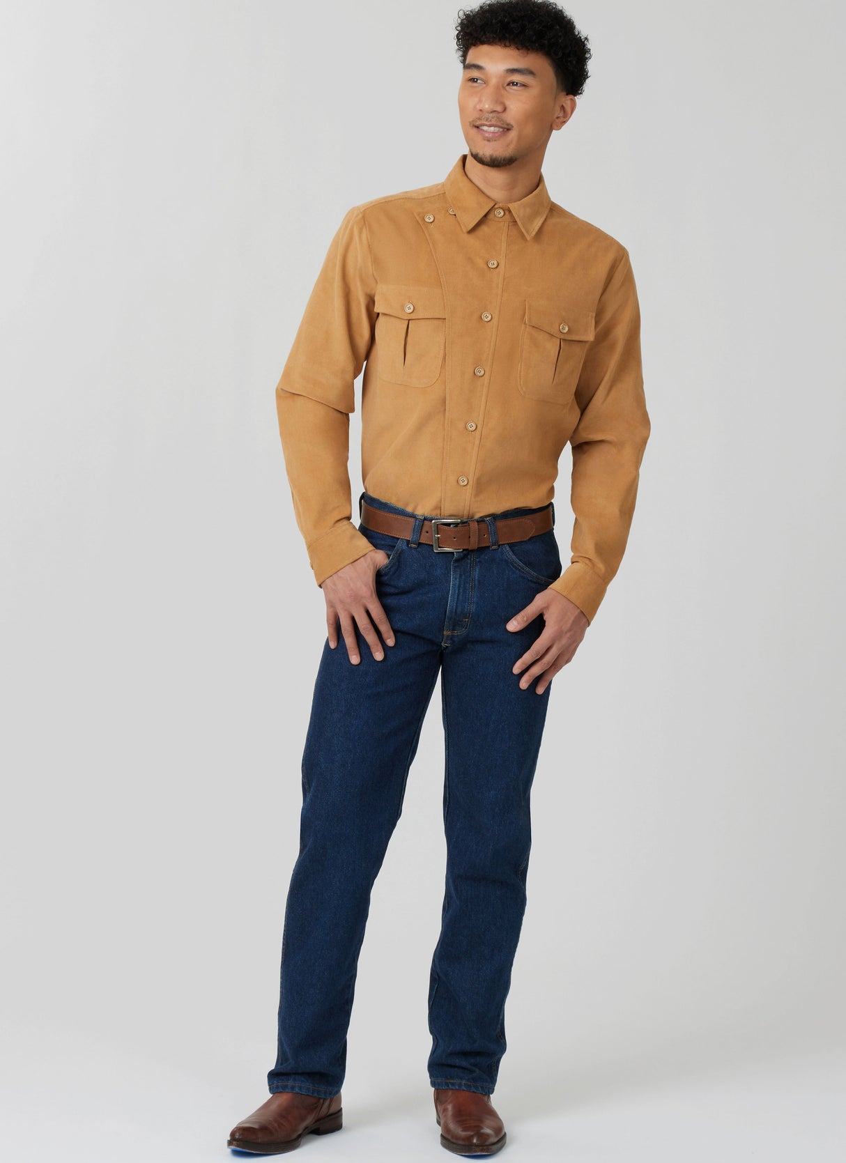 Patron McCall's n°8615 - Chemise unisexe boutonnée