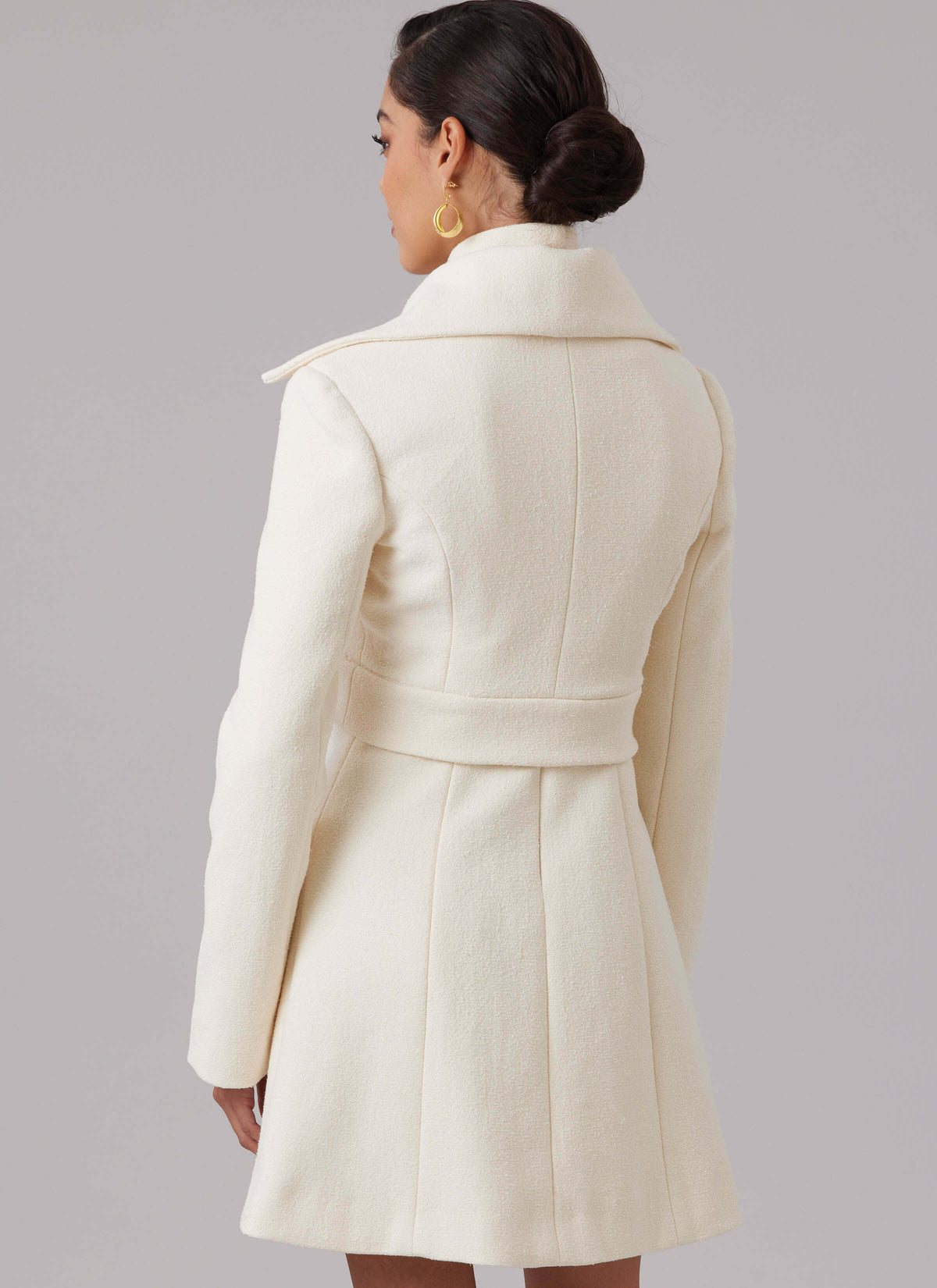 Patron McCall's n°8626 – Veste courte et mini-robe cintrée