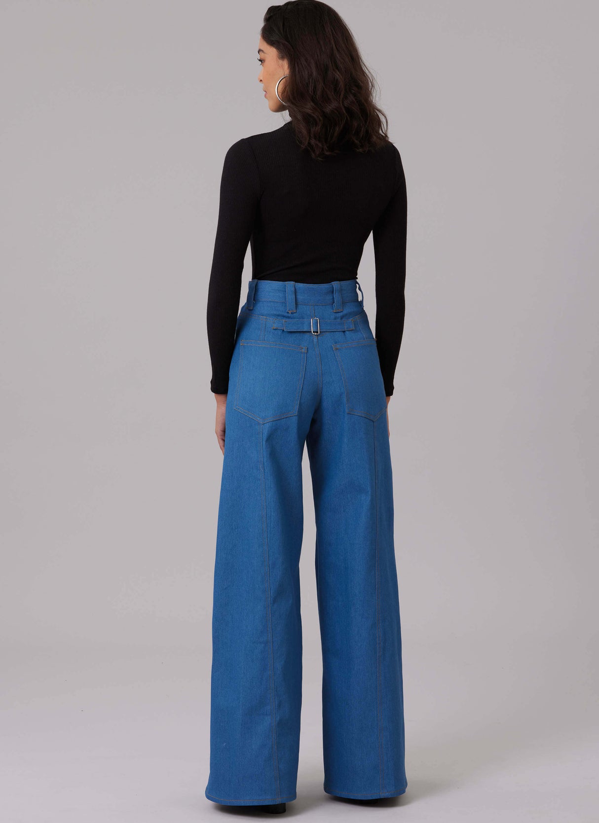 Patron McCall's n°8630 – Jean taille haute à jambes larges