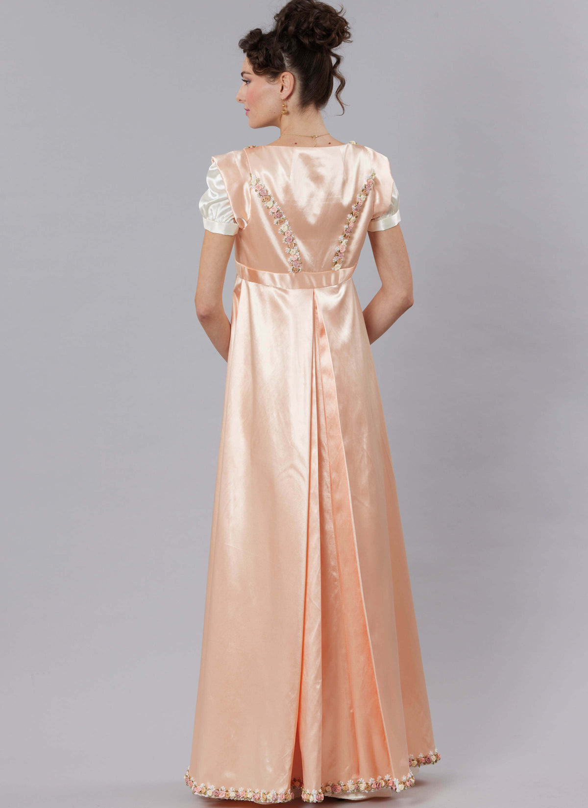 Patron McCall's n°8648 – Manteau et robe Régence
