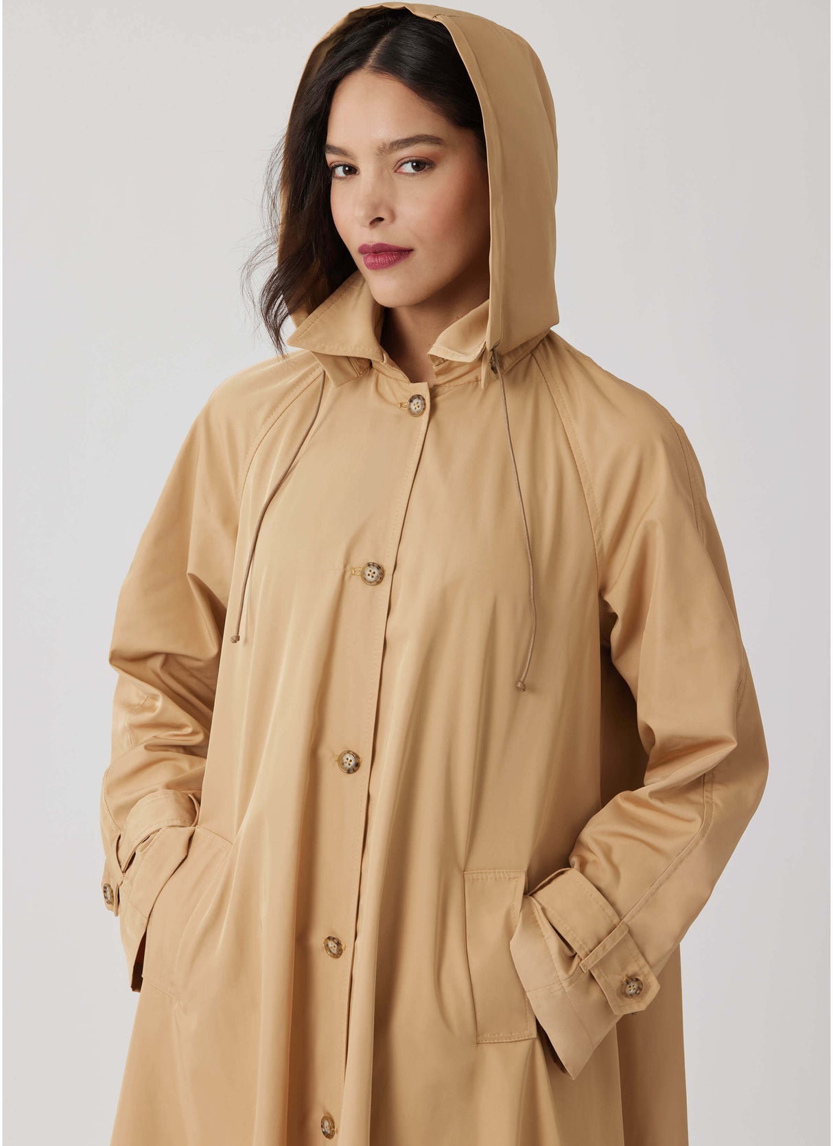 Patron McCall's n°8655 – Trench-coat évasé à capuche