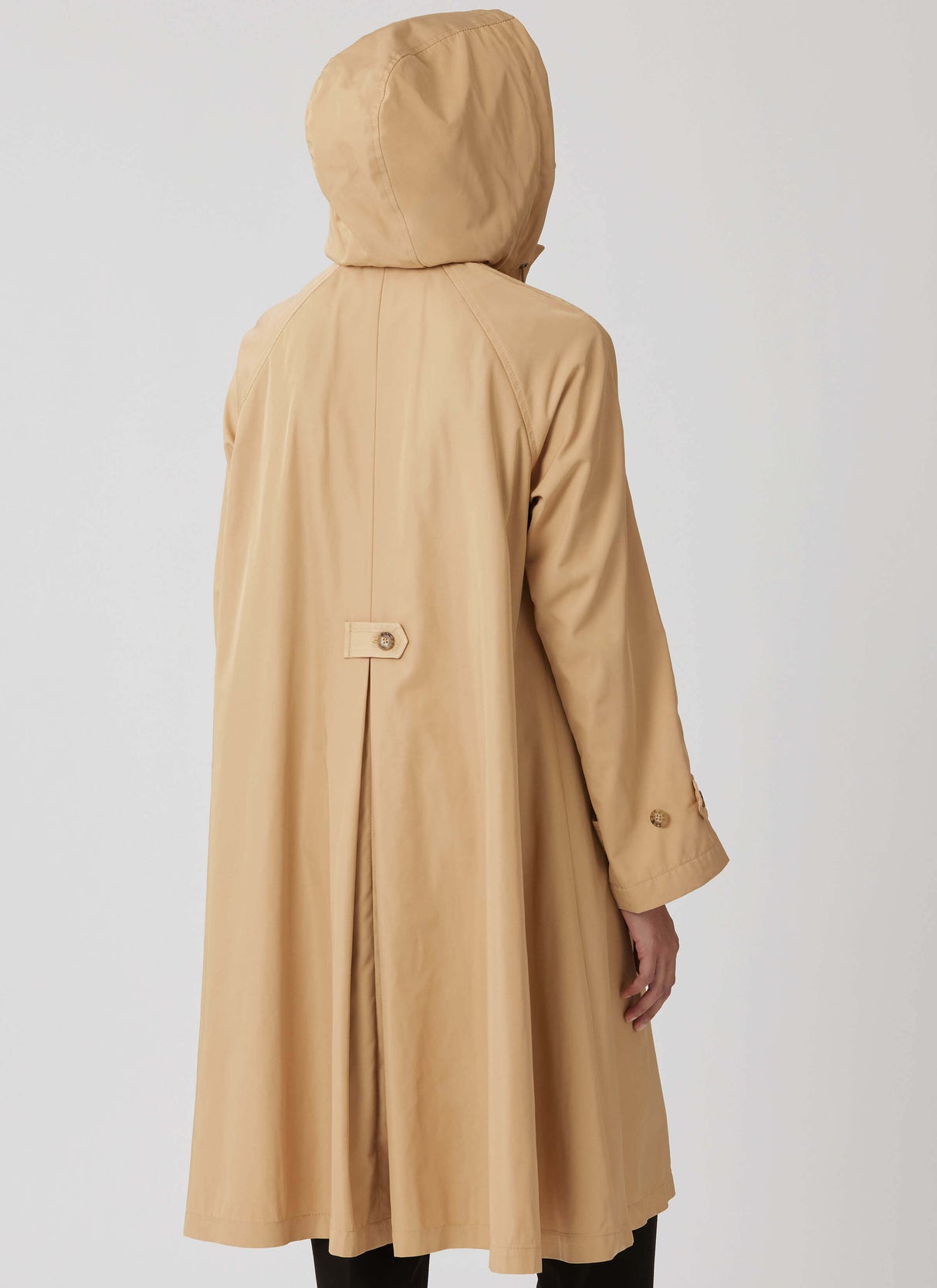 Patron McCall's n°8655 – Trench-coat évasé à capuche