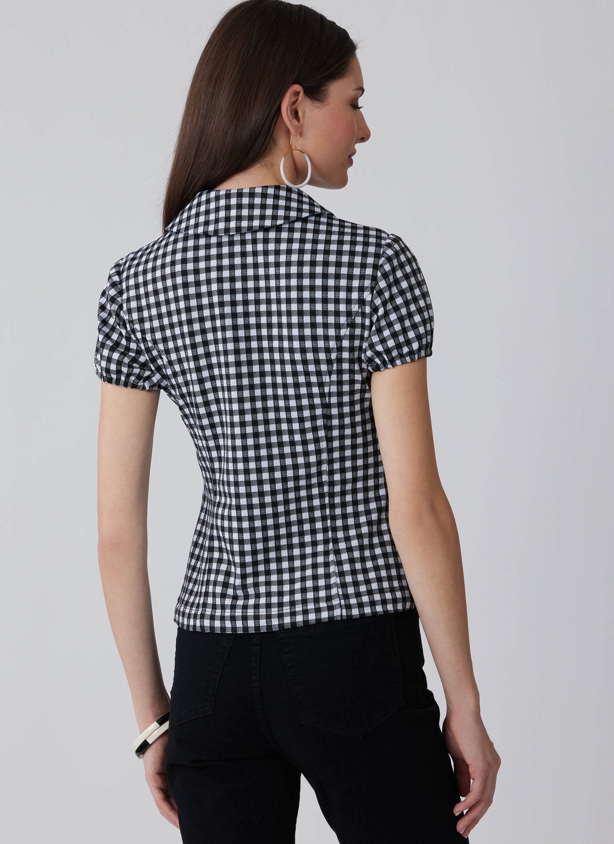 Patron McCall's n°8657 – Hauts en maille boutonnés