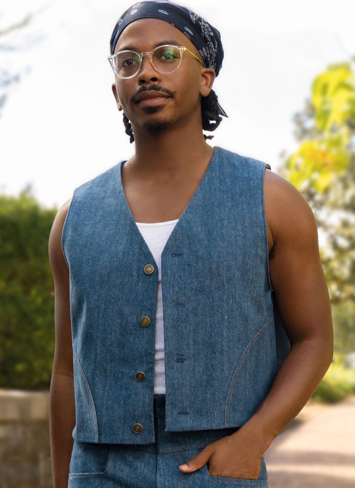 Patron Know Me n°2109 – Gilet et pantalon homme