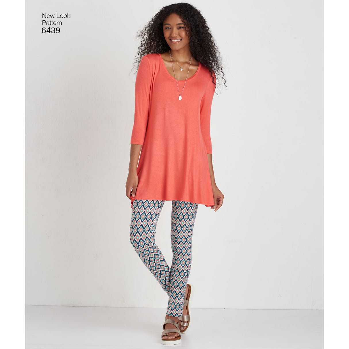 Patron New Look n°6439 – Ensemble femme tunique et leggings