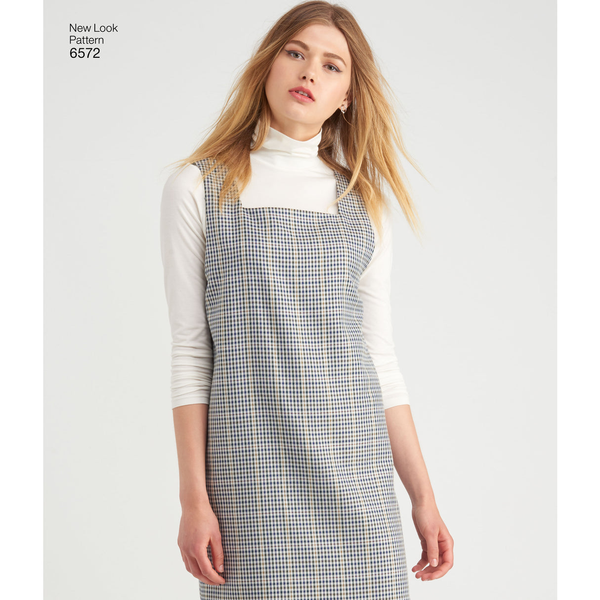 Patron New Look n°6572 – Robe tablier à larges bretelles
