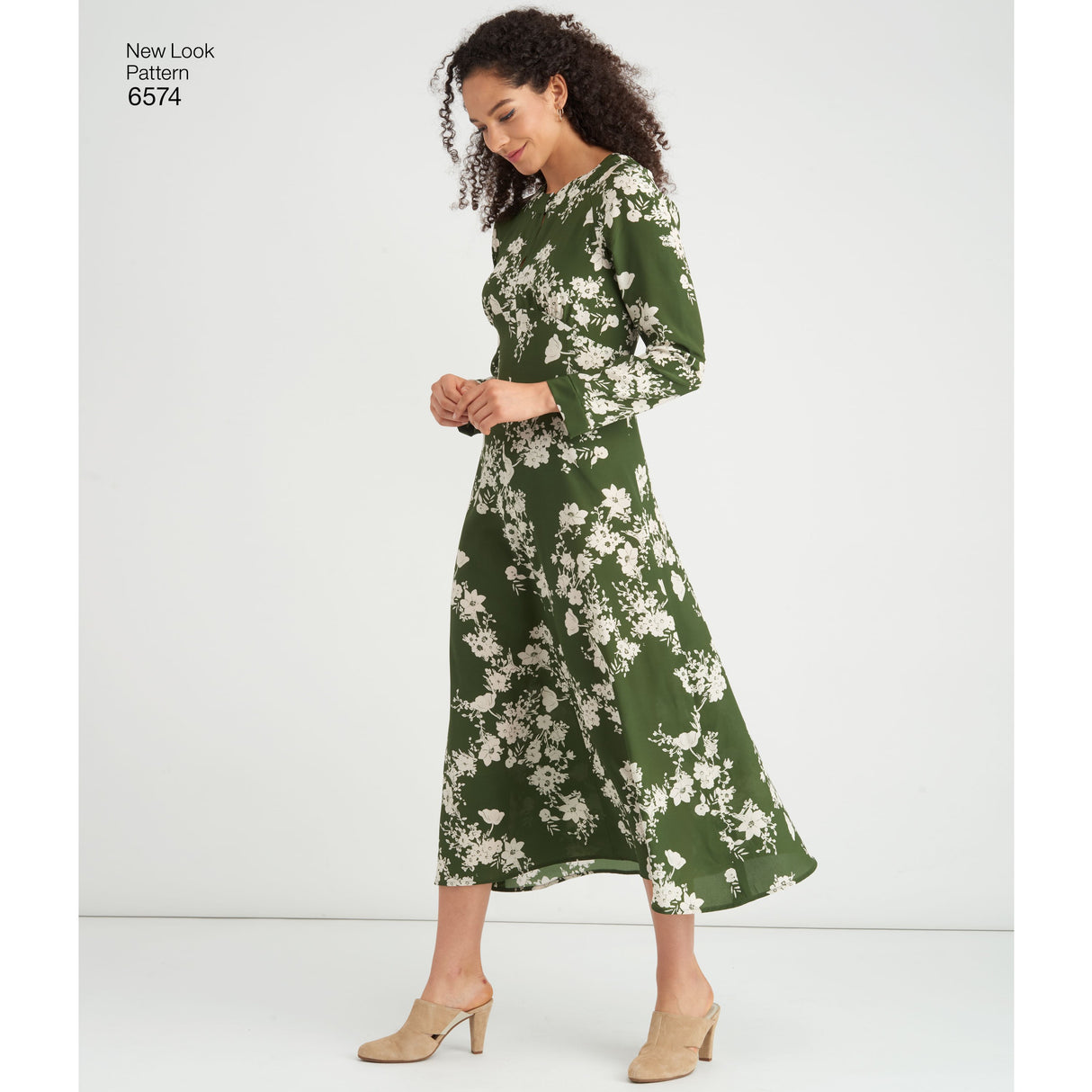Patron New Look n°6574 – Robe évasée à manches variées