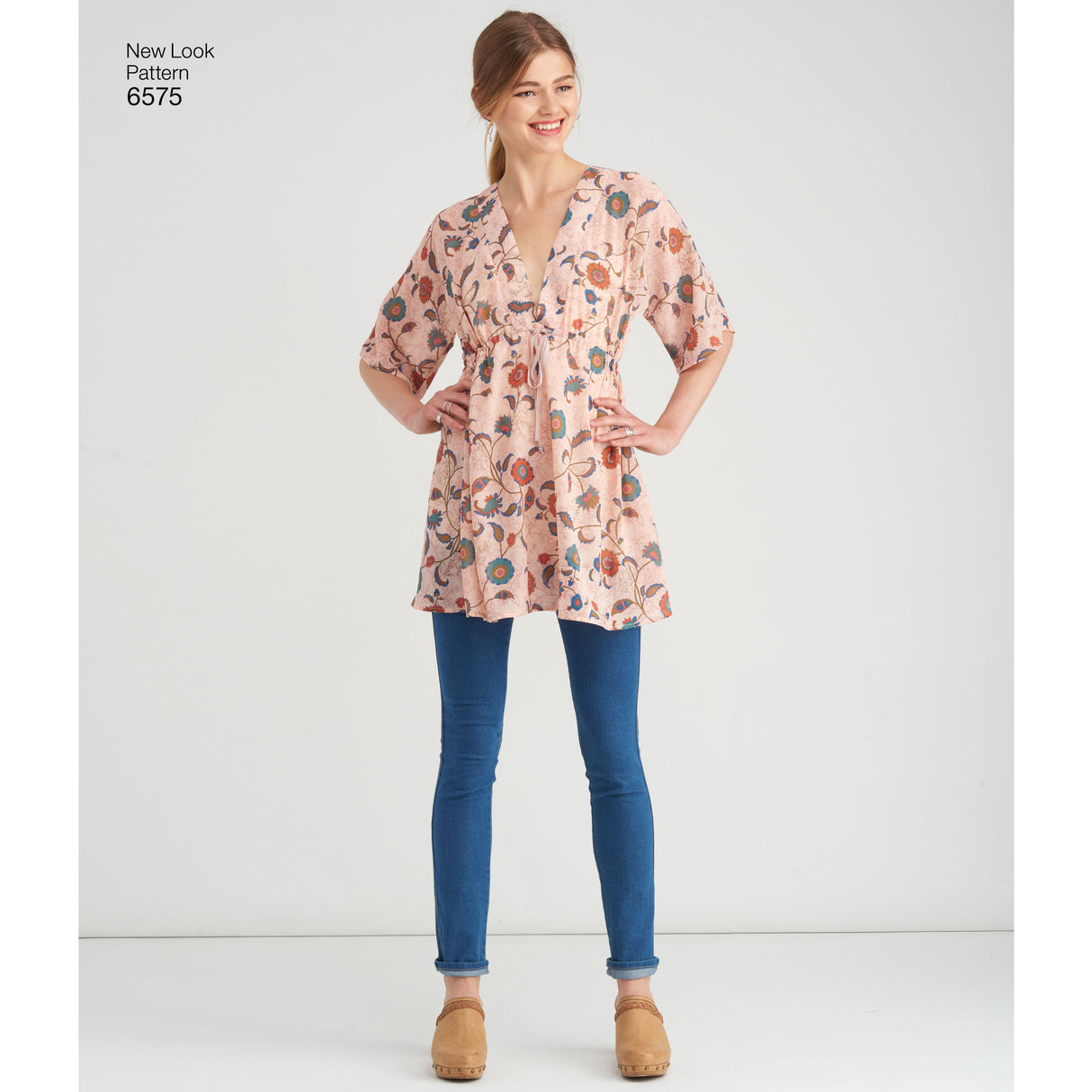 Patron New Look n°6575 – Tunique col V avec variations de manches