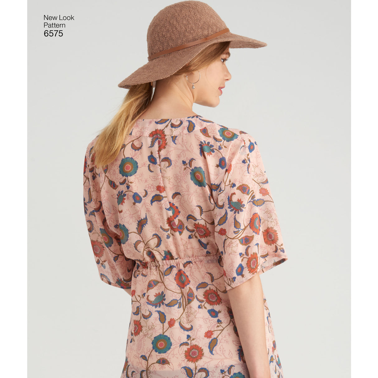 Patron New Look n°6575 – Tunique col V avec variations de manches