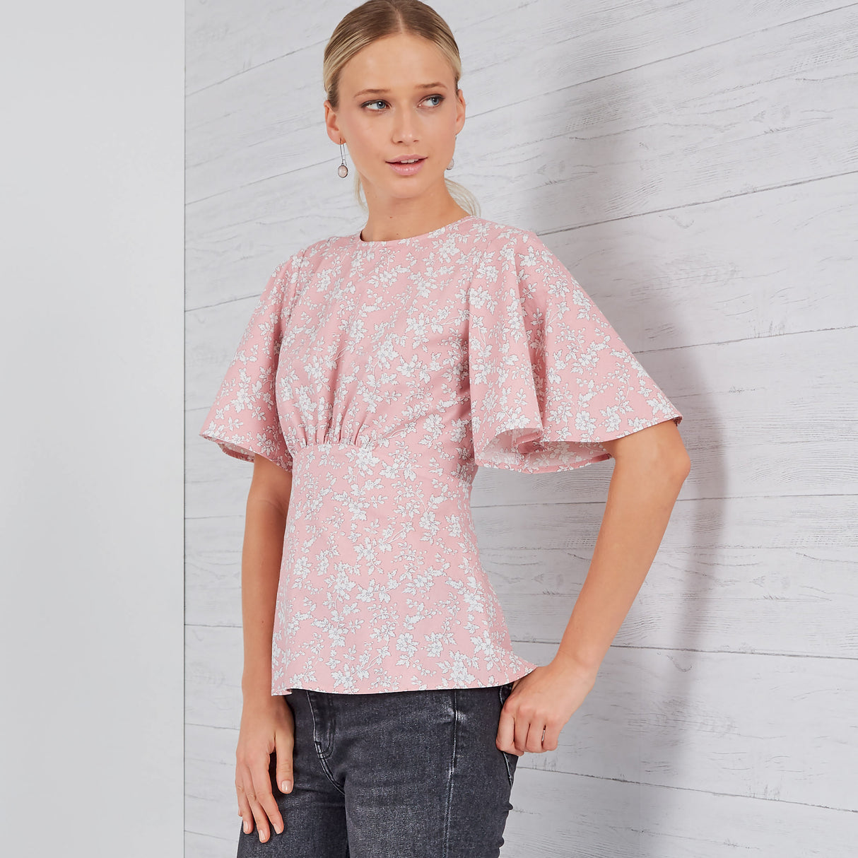 Patron New Look n°6656 - Haut femme avec ouverture dos