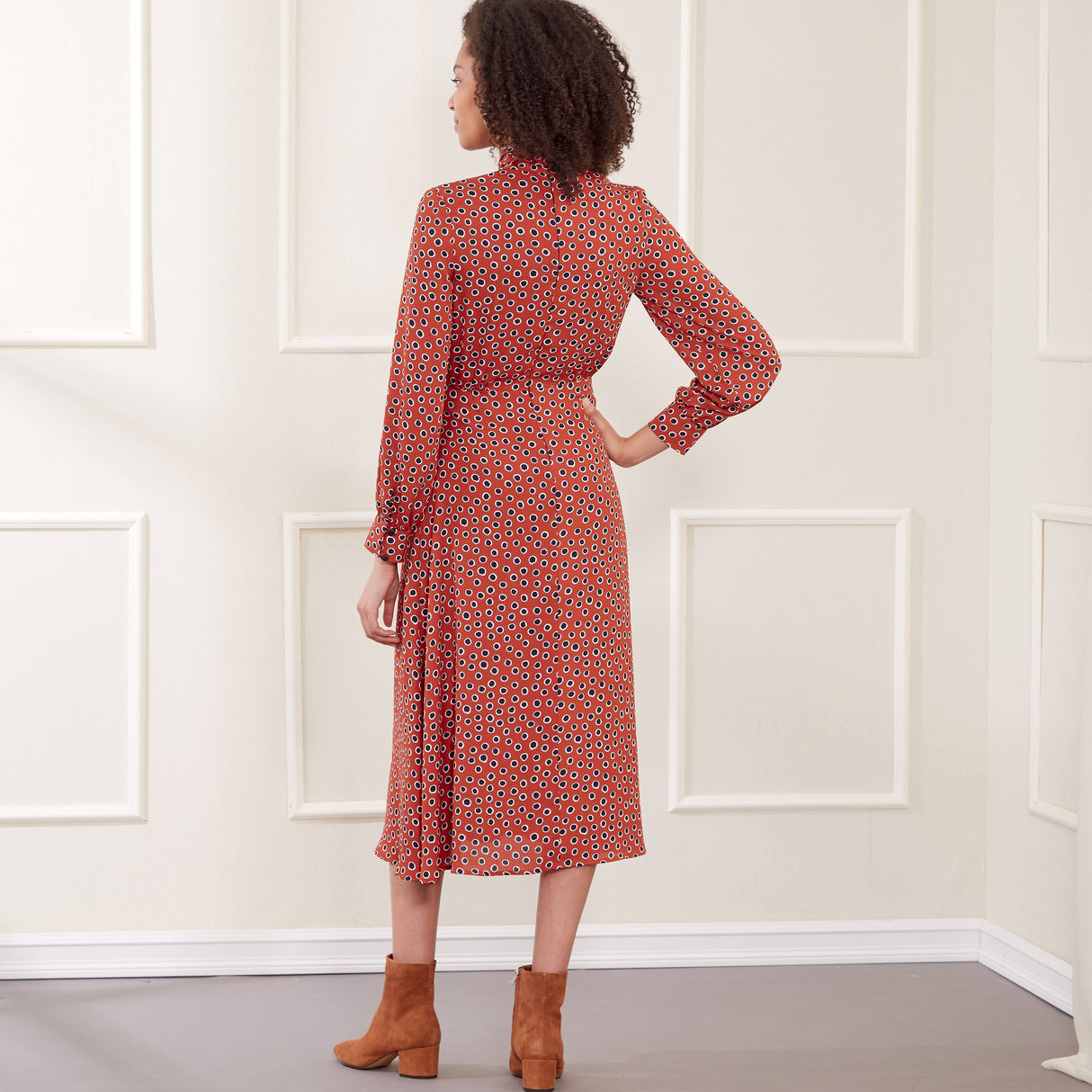 Patron New Look n°6682 - Robe fluide cintrée pour femme