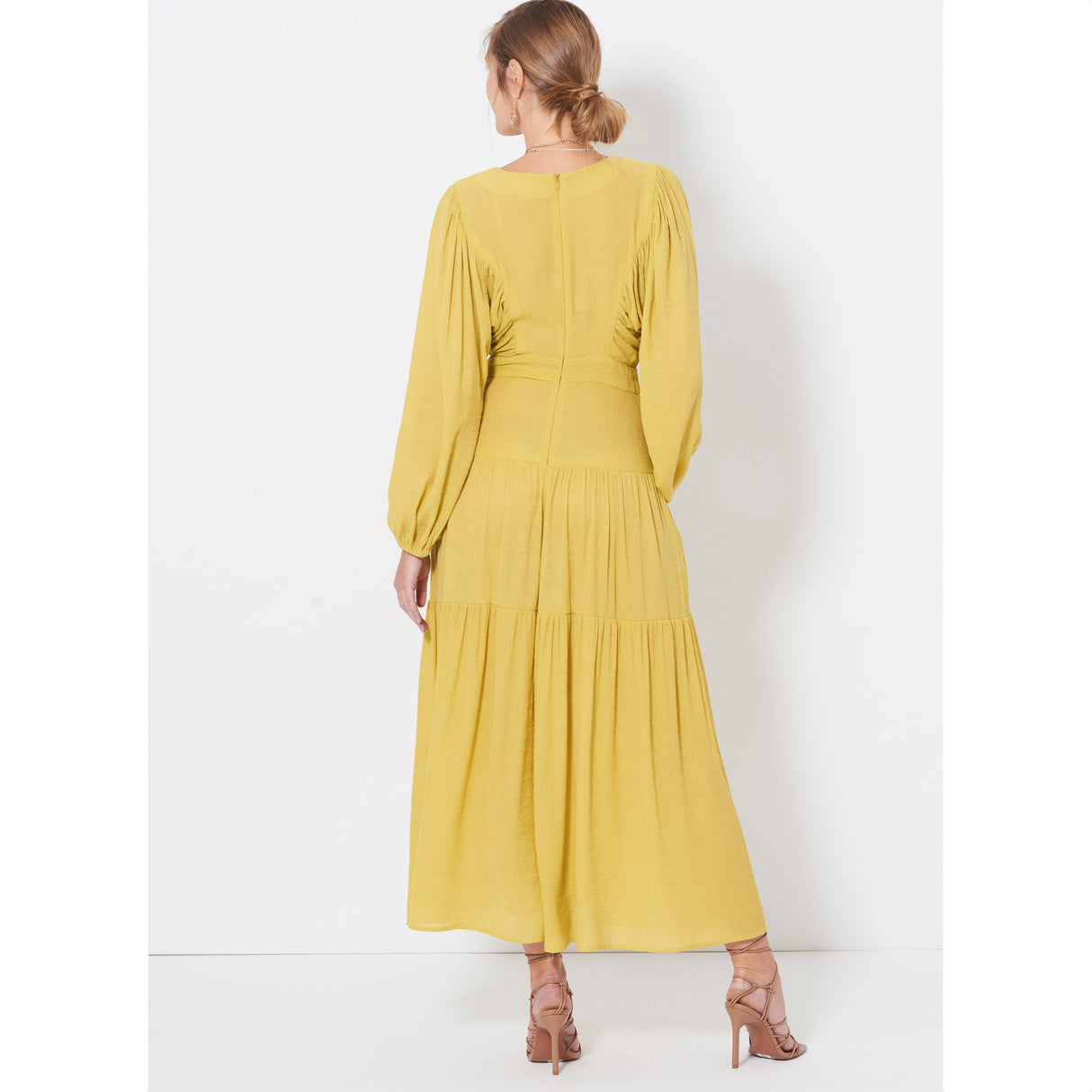 Patron New Look n°6718 - Robe longue avec décolleté en V