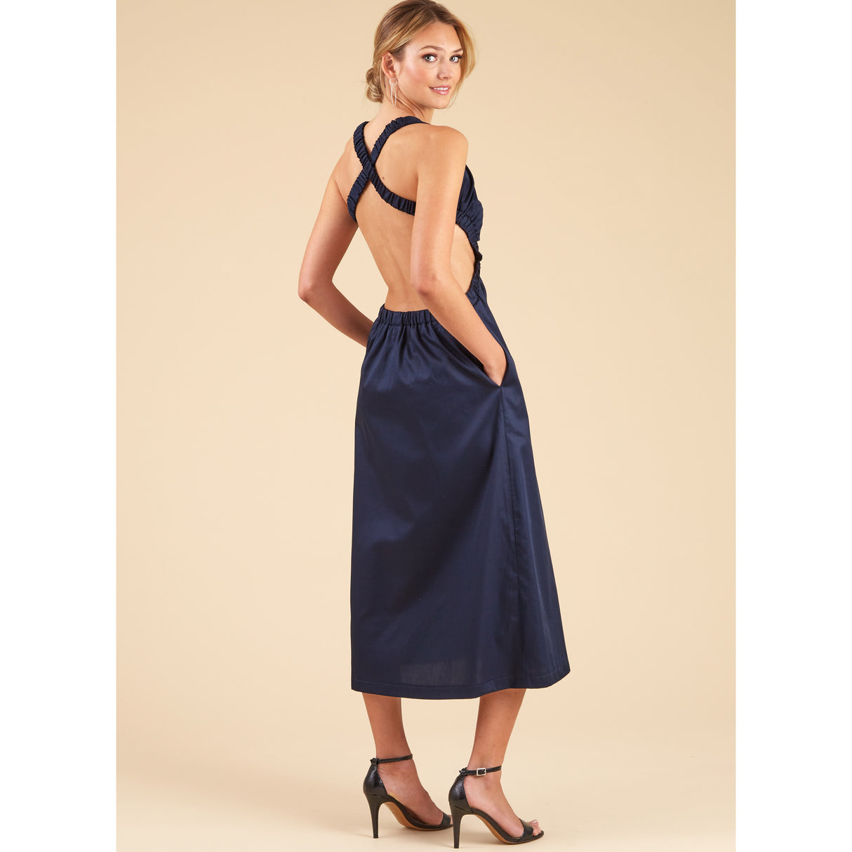 Patron New Look n°6731 - Robe à découpes élégante