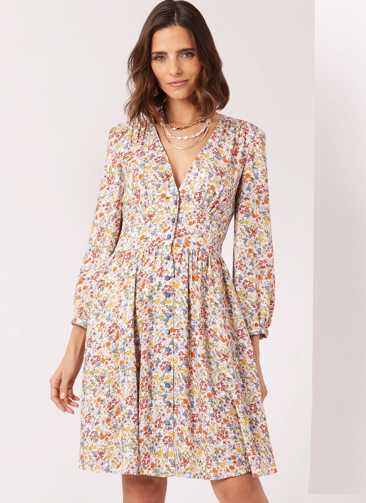 Patron New Look n°6749 – Robe boutonnée pour femme