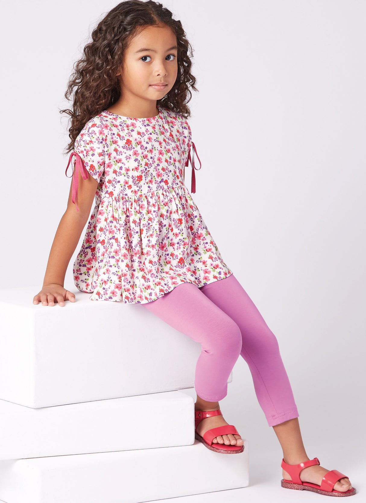 Patron New Look n°6761 – Ensemble haut et leggings pour enfant
