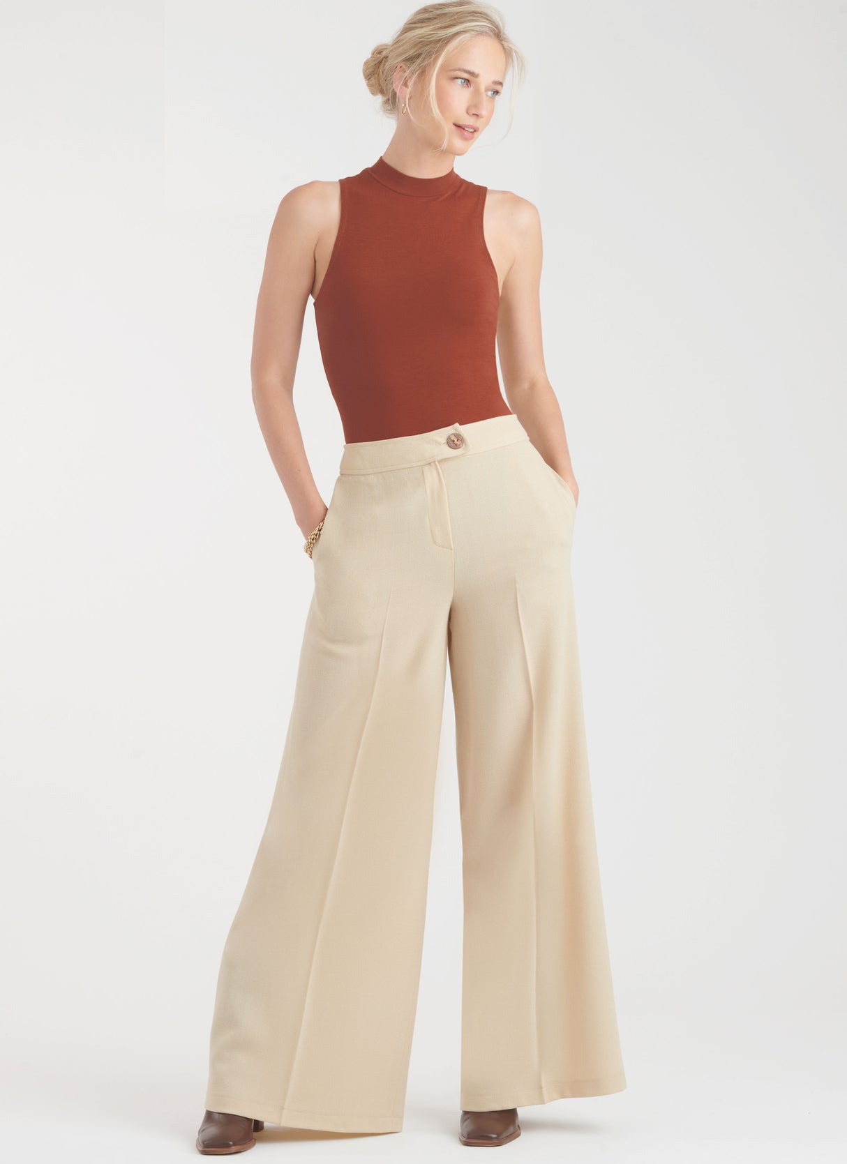 Patron New Look n°6769 – Pantalon évasé avec braguette zippée