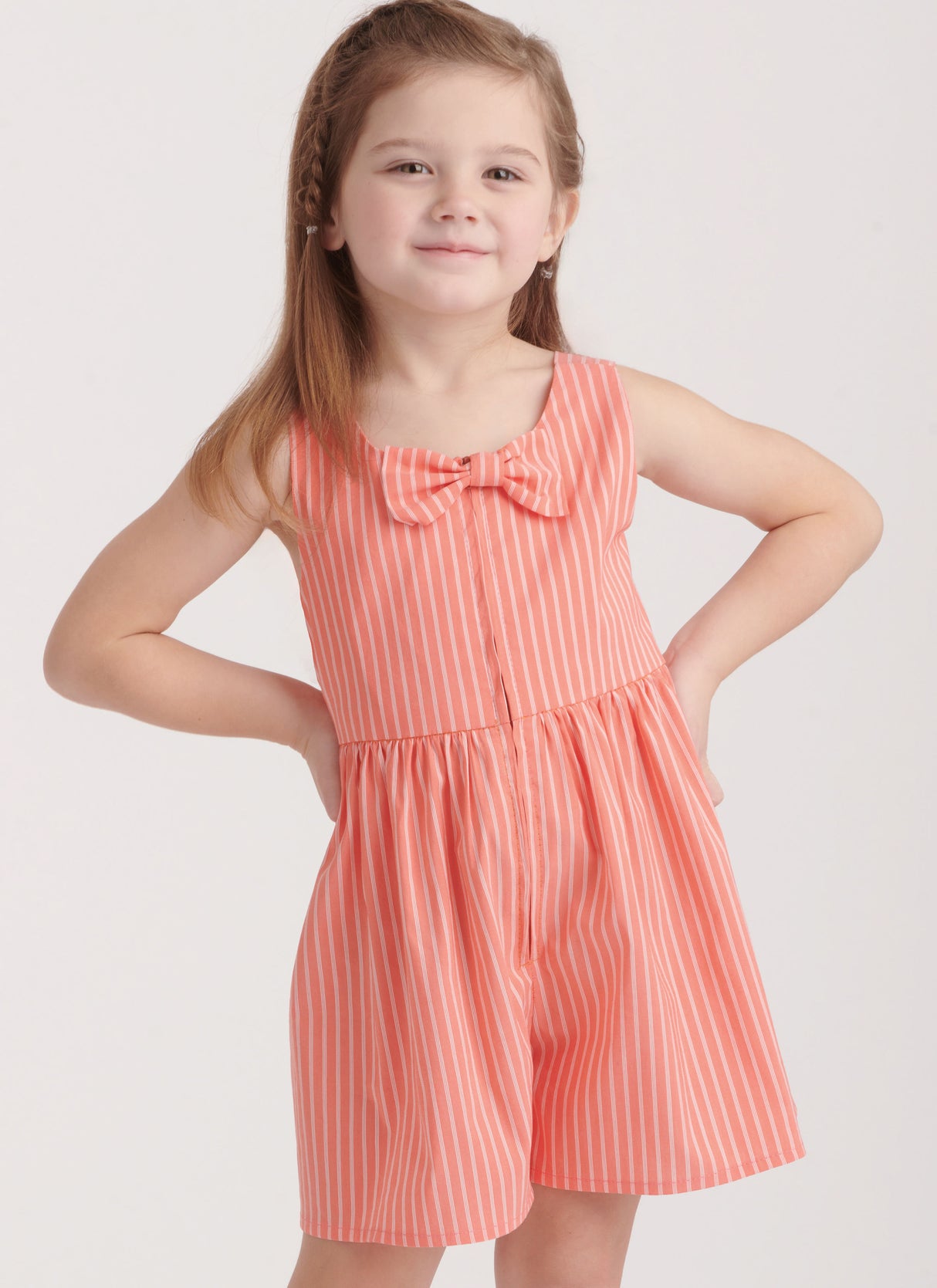 Patron New Look n°6784 – Robes et barboteuse pour enfants