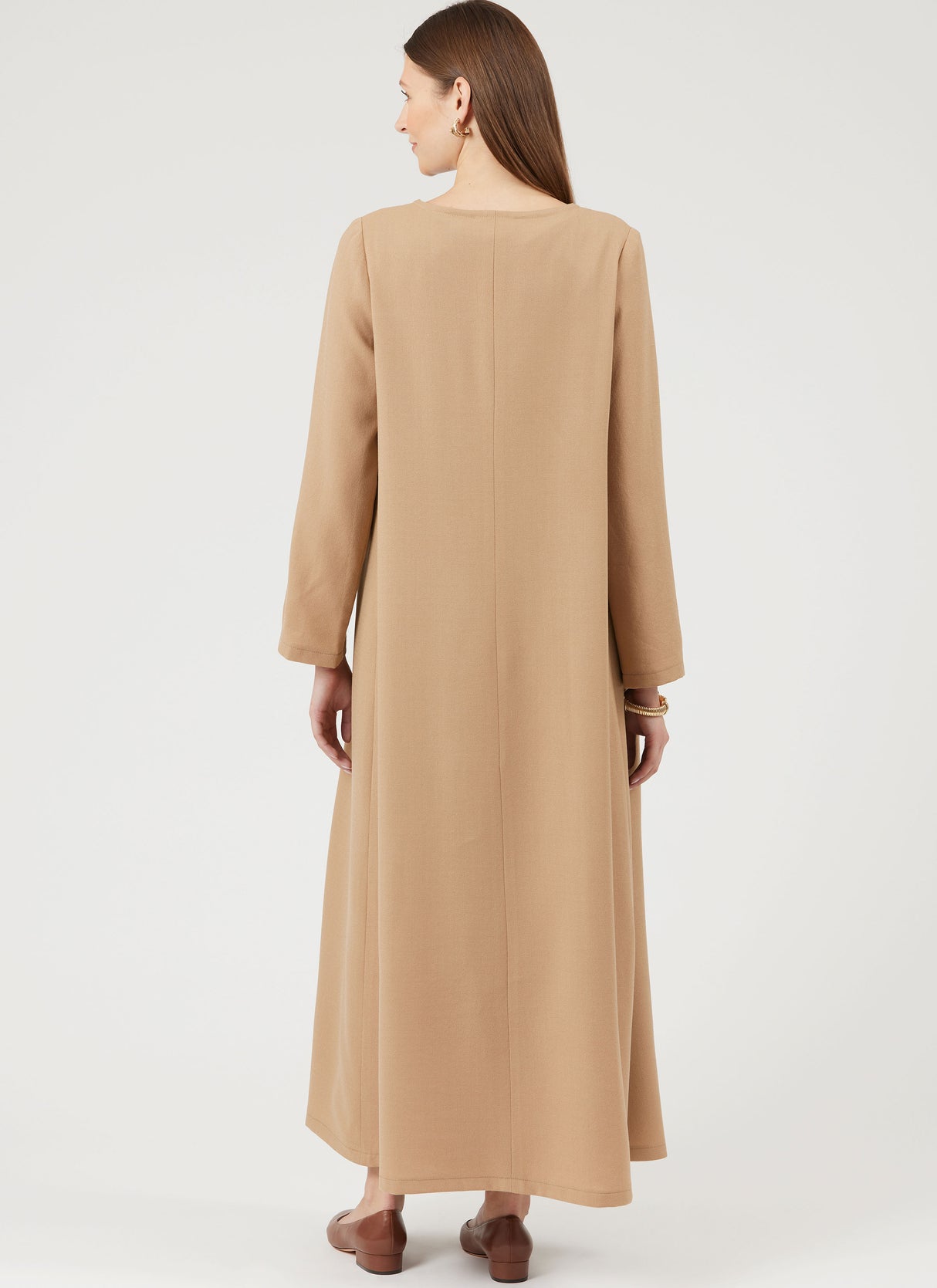 Patron New Look n°6785 - Robe trapèze sans manches et manteau élégant