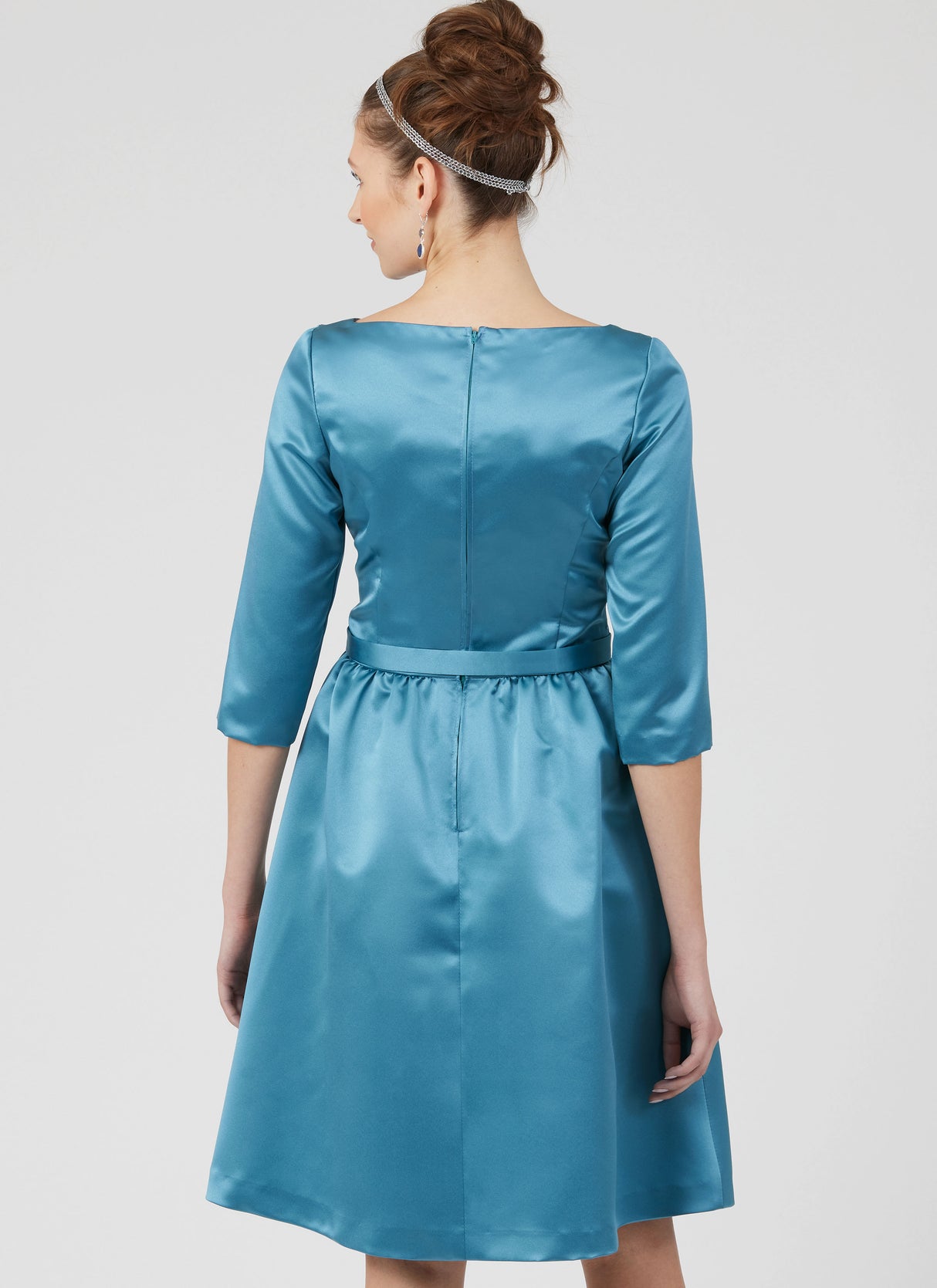 Patron New Look n°6786 - Robe élégante avec variations de manches et de longueur