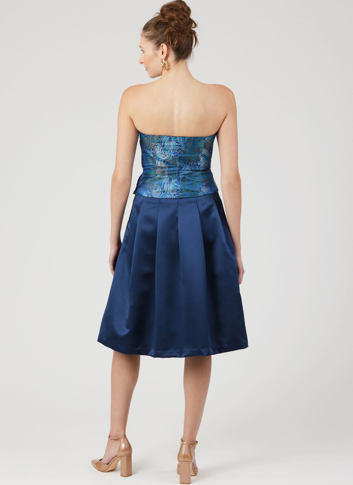 Patron New Look n°6787 - Corset, pantalon et jupe pour un style audacieux