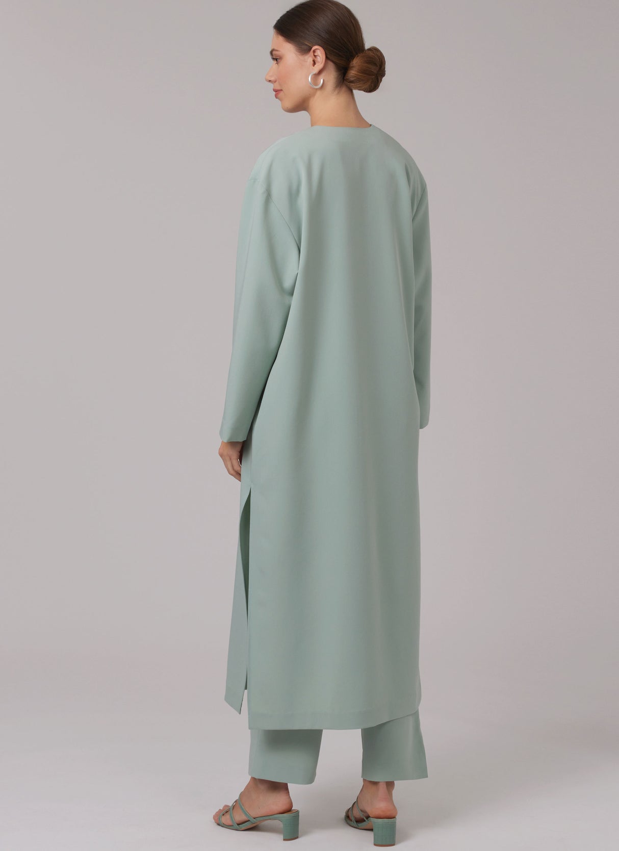 Patron New Look n°6796 – Manteau, hauts & pantalon