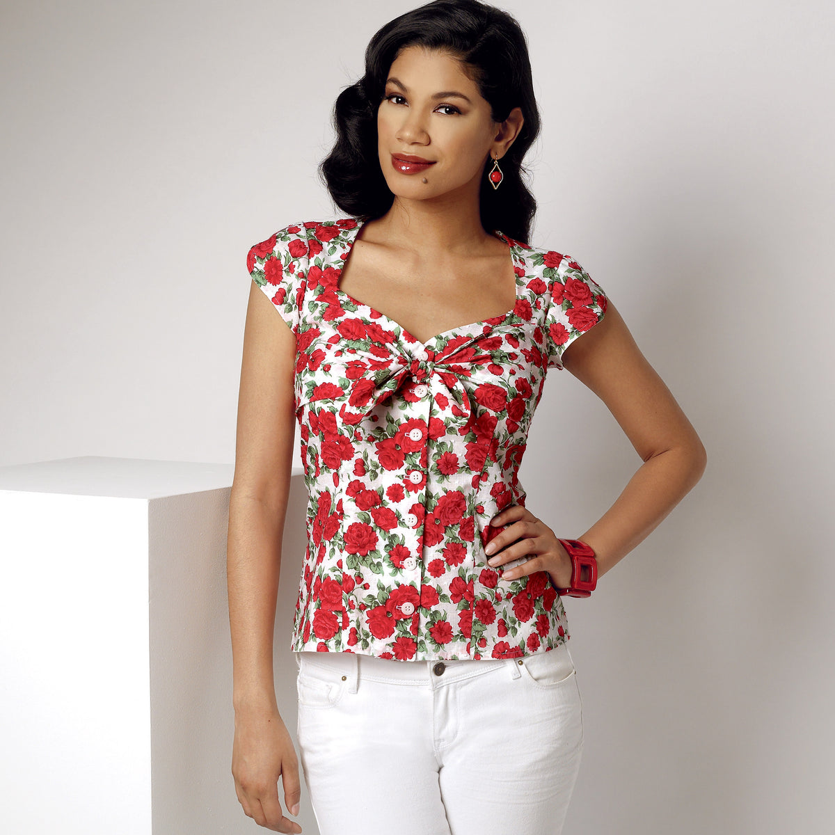 Patron Simplicity n°9287 – Chemisier femme avec décolleté en cœur et variations de manches