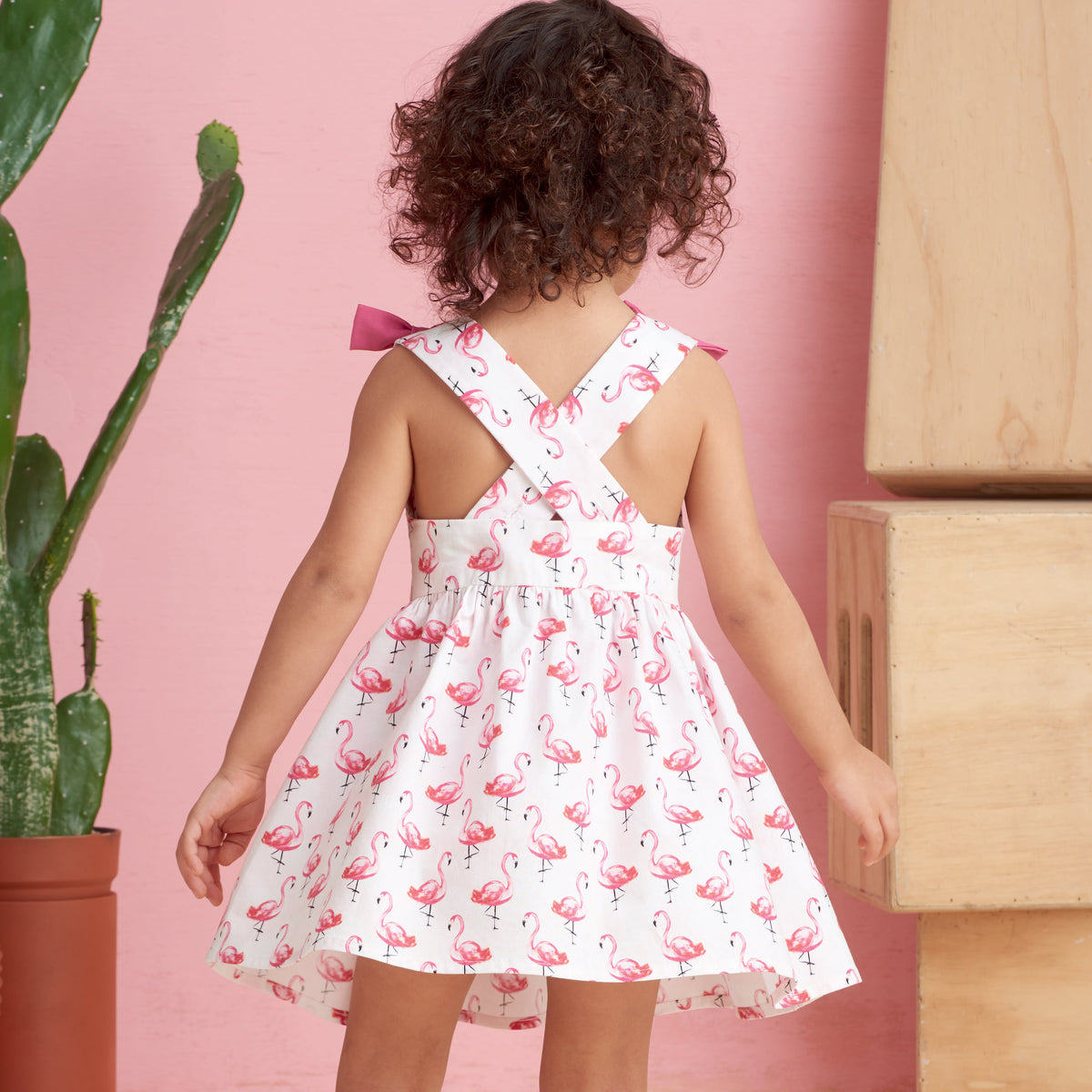 Patron Simplicity n°9319 – Ensemble enfant : top, robe, combinaison et culotte