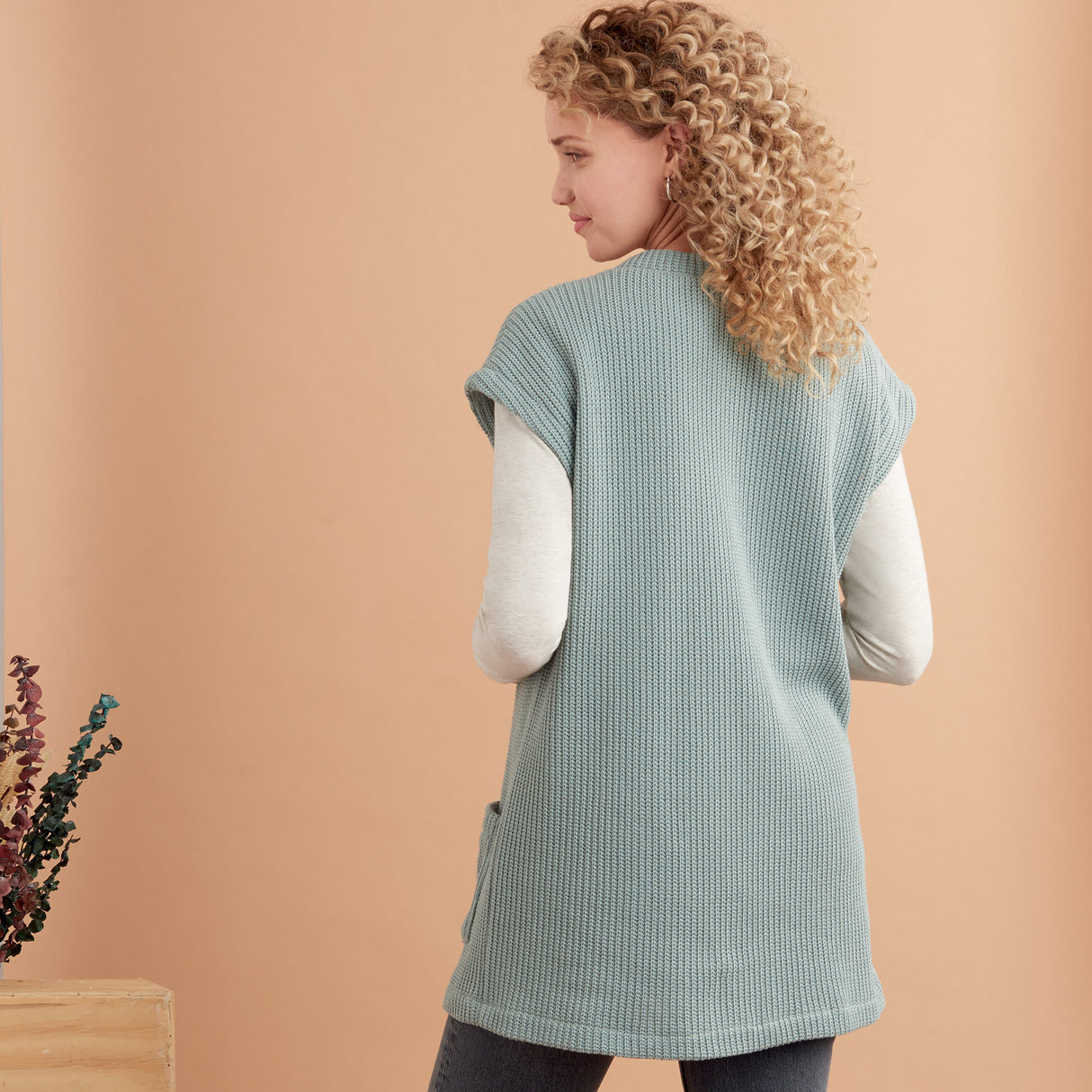 Patron Simplicity n°9374 – Gilets en tricot pour femme