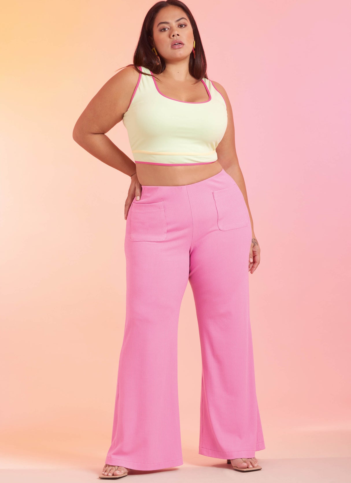 Patron Simplicity n°9752 – Jupes et pantalons en maille pour femmes