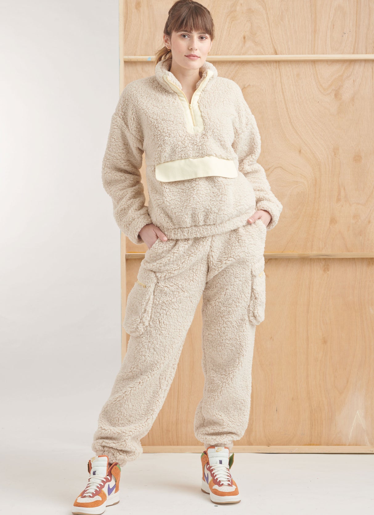 Patron Simplicity 9828 – Sweat zip & pantalon cargo unisexe
