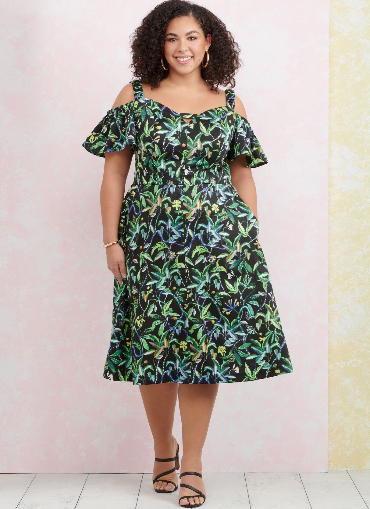 Patron Simplicity n°9919 – Robe à encolure sweetheart et manches au choix