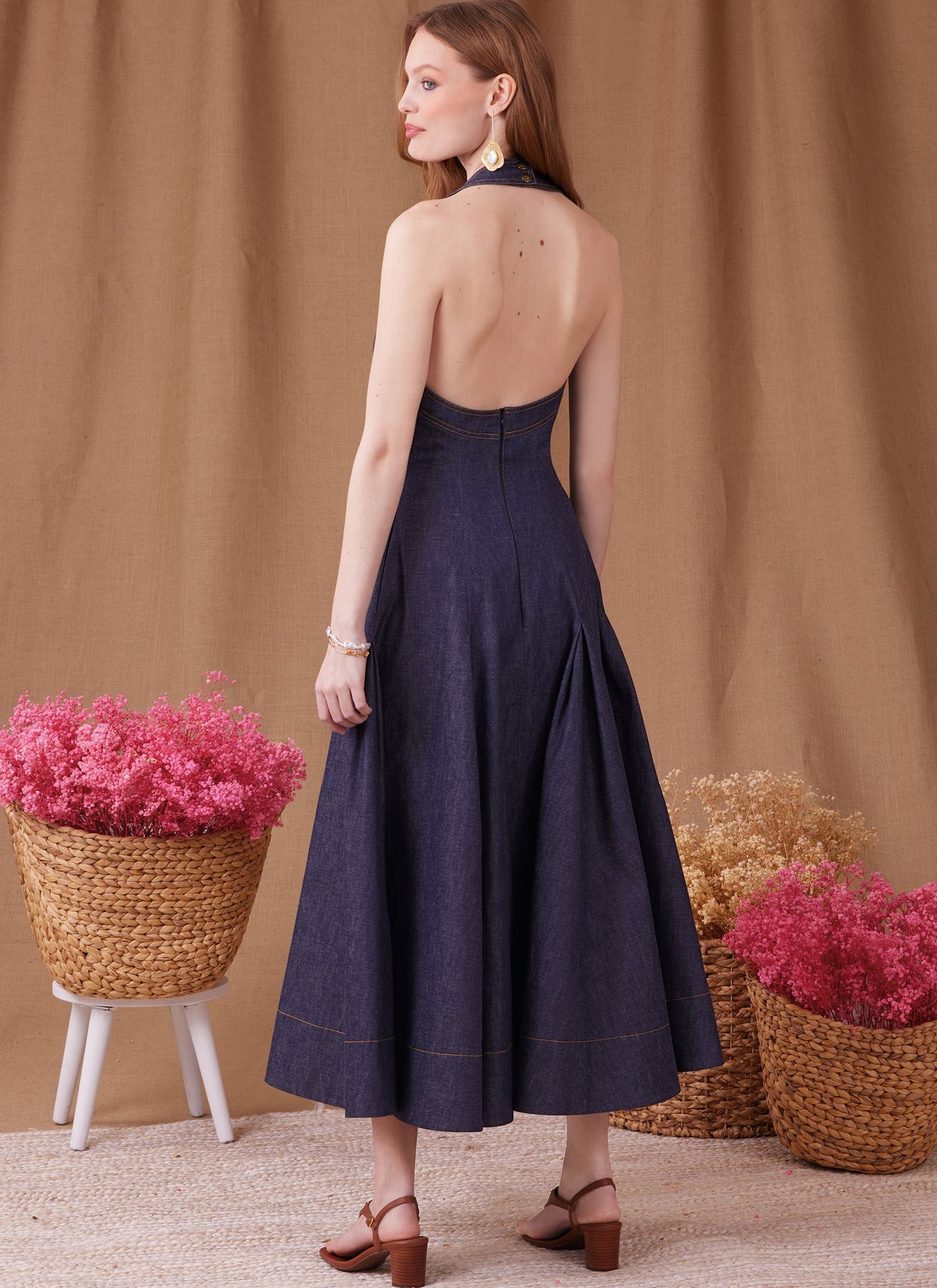 Patron Simplicity n°9949 – Robe évasée dos nu et poches