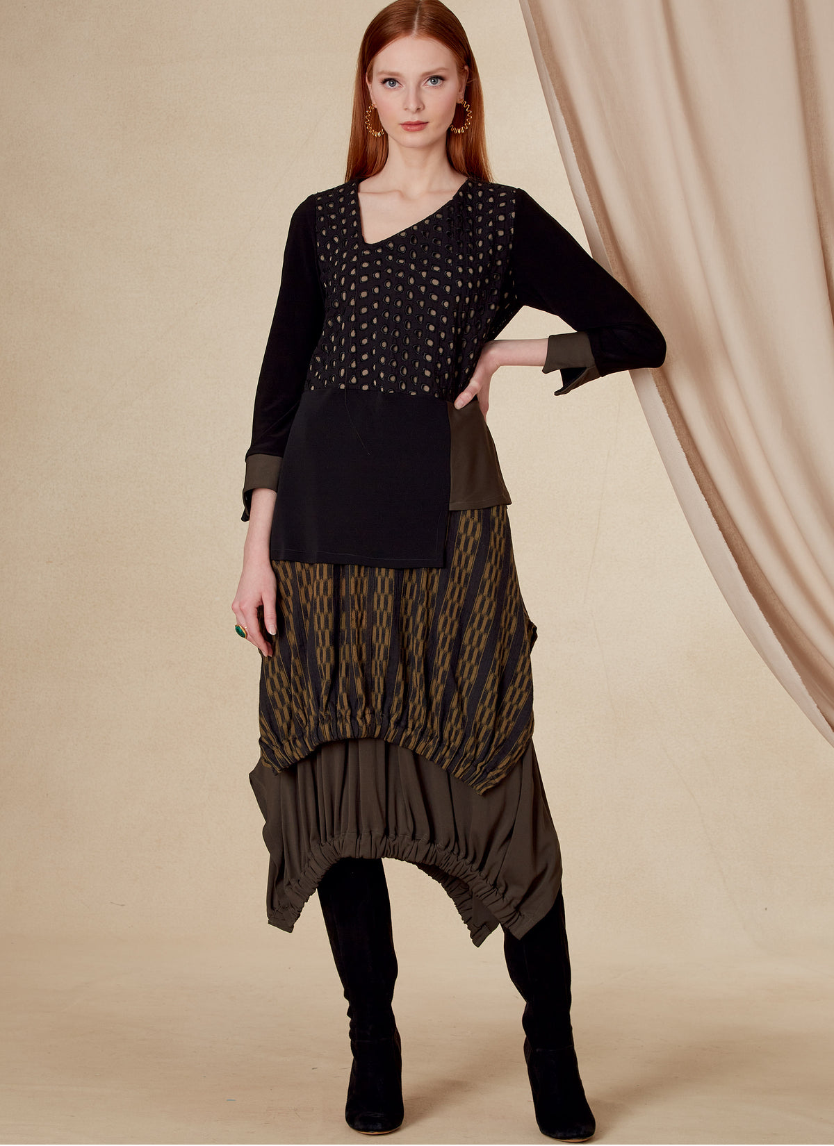 Patron Vogue n°1820 - Ensemble haut asymétrique et jupe à double couche