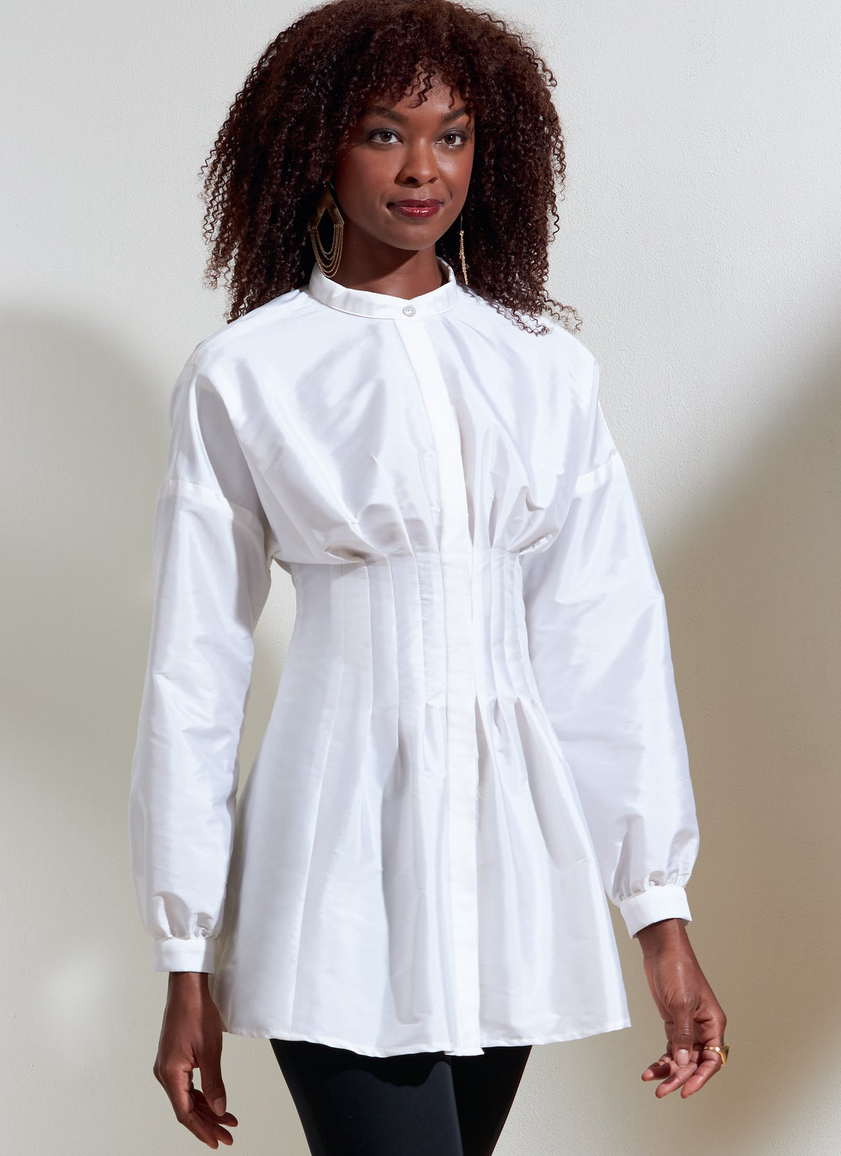 Patron Vogue n°1874 - Top avec plis piqués à la taille
