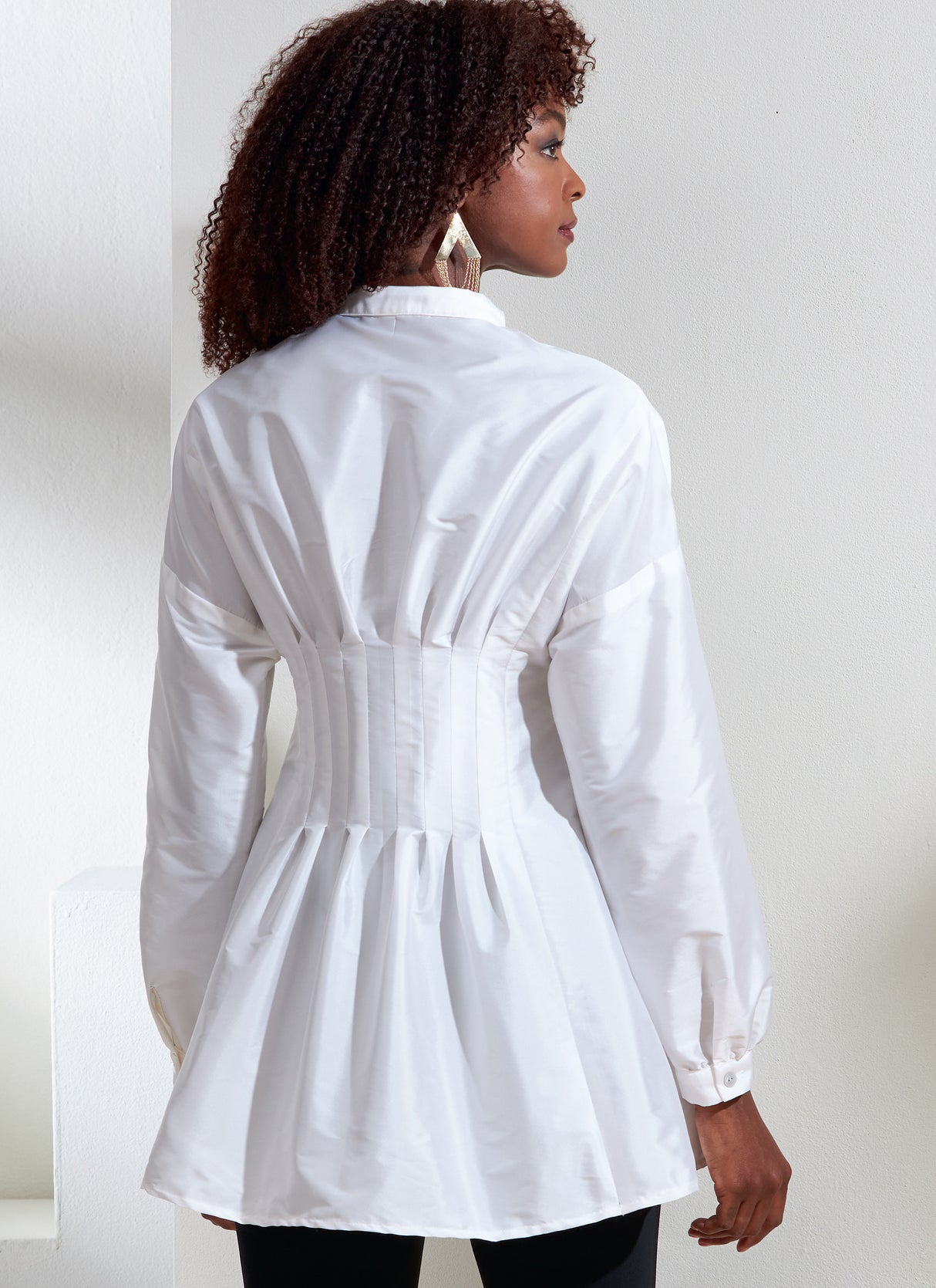 Patron Vogue n°1874 - Top avec plis piqués à la taille