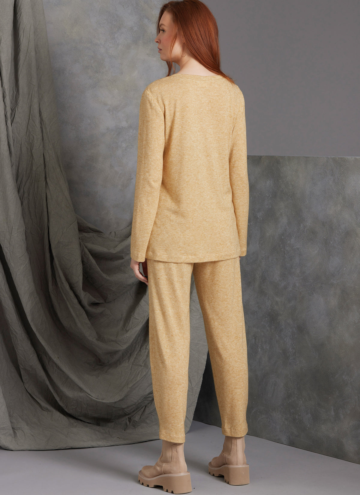 Patron Vogue n°1975 - Veste ample, haut élégant et pantalon confortable
